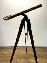 An early 20th century large brass telescope, by Broadhurst Clarkson & Co, 63 Farringdon Road,