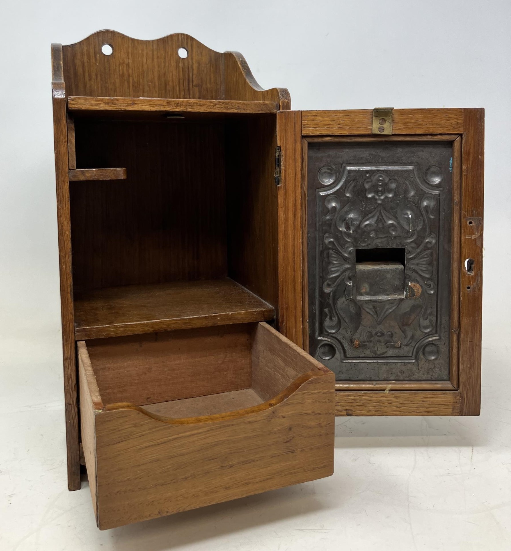 An Arts and Crafts style copper oval tray, an oak and silver plated smokers cabinet, assorted - Image 3 of 6