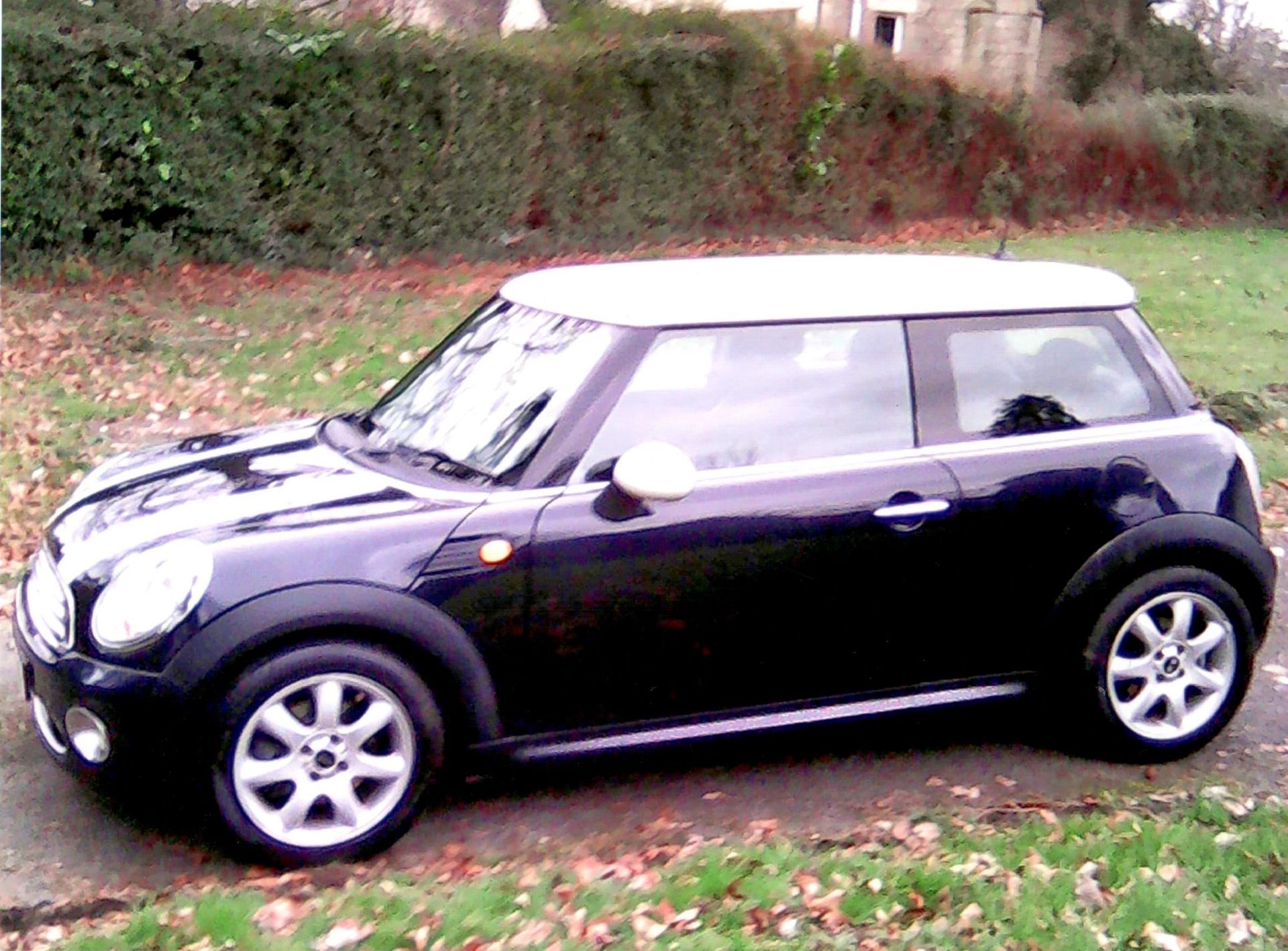 2007 Mini Cooper Registration number HX07 WGF Chassis number WMWMF32000TL66213 Engine number - Image 5 of 7
