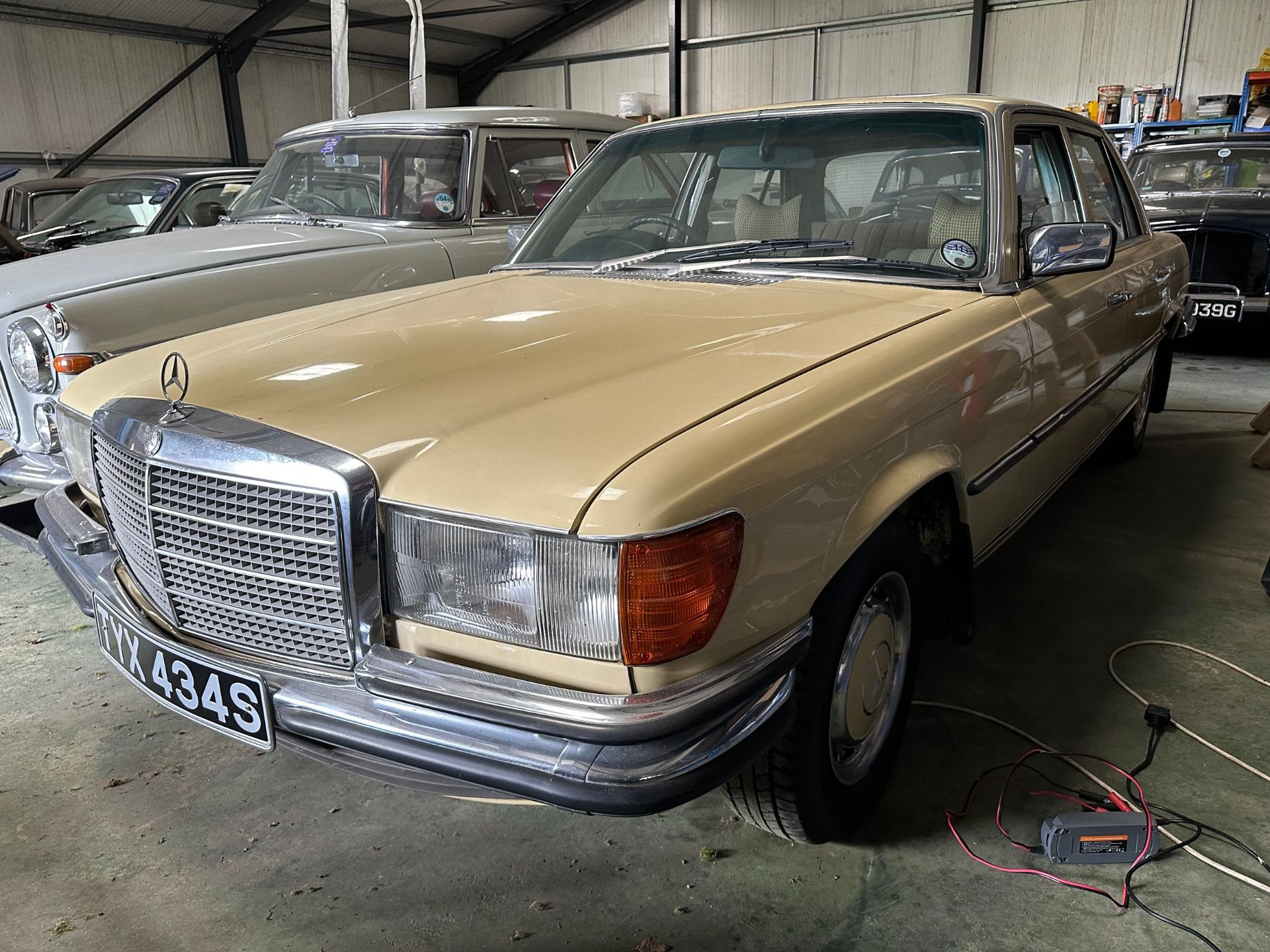 1977 Mercedes-Benz 280 SE Being sold without reserve Registration number TYX 434S Chassis number - Image 16 of 35