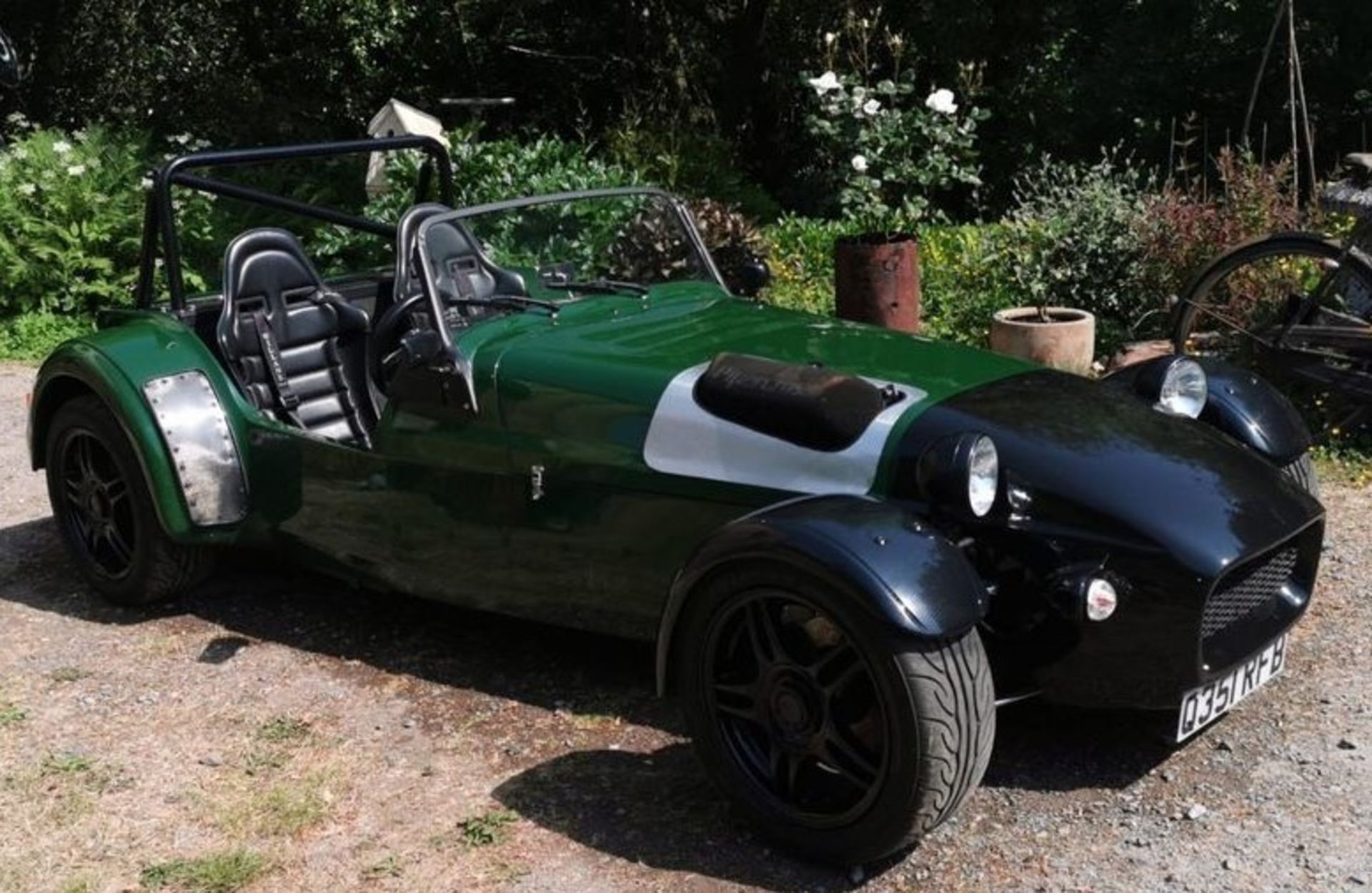 1998 Westfield Sei Registration number Q351 RFB British racing green over carbon graphic Built - Image 2 of 14