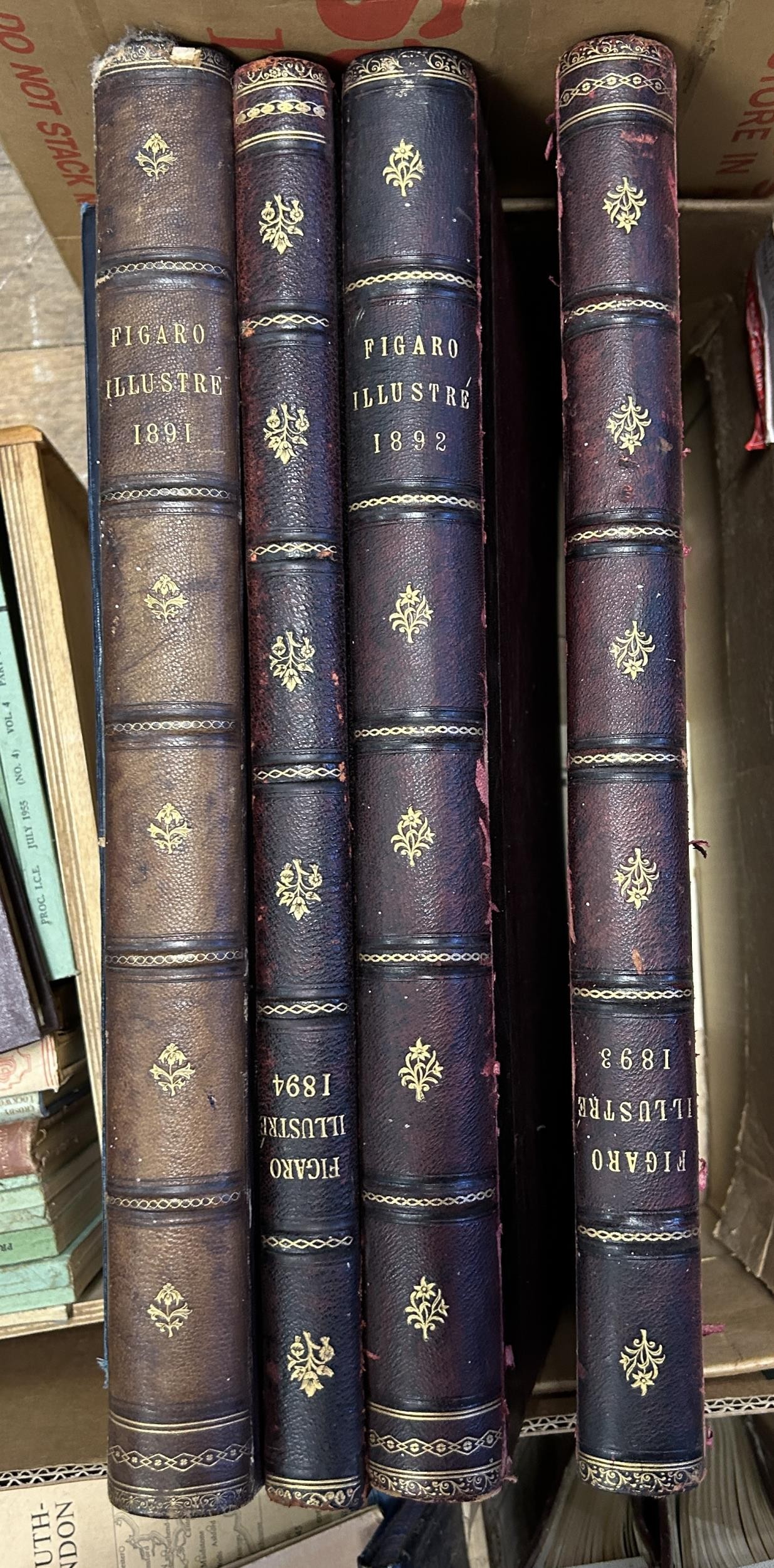 Assorted bound copies of Figro magazine, and assorted other books (qty)