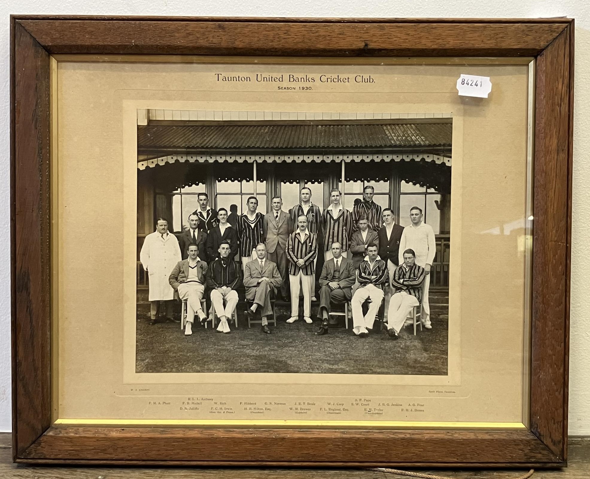 A photograph of the Taunton United Banks Cricket Club 1926, 34 x 44 cm, and assorted other vintage - Bild 6 aus 7