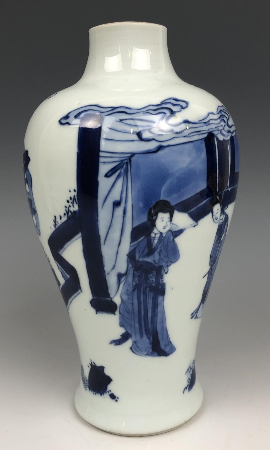 A Chinese blue and white vase, four character mark to base, 20 cm high, a blanc de chine figure, and - Image 4 of 26