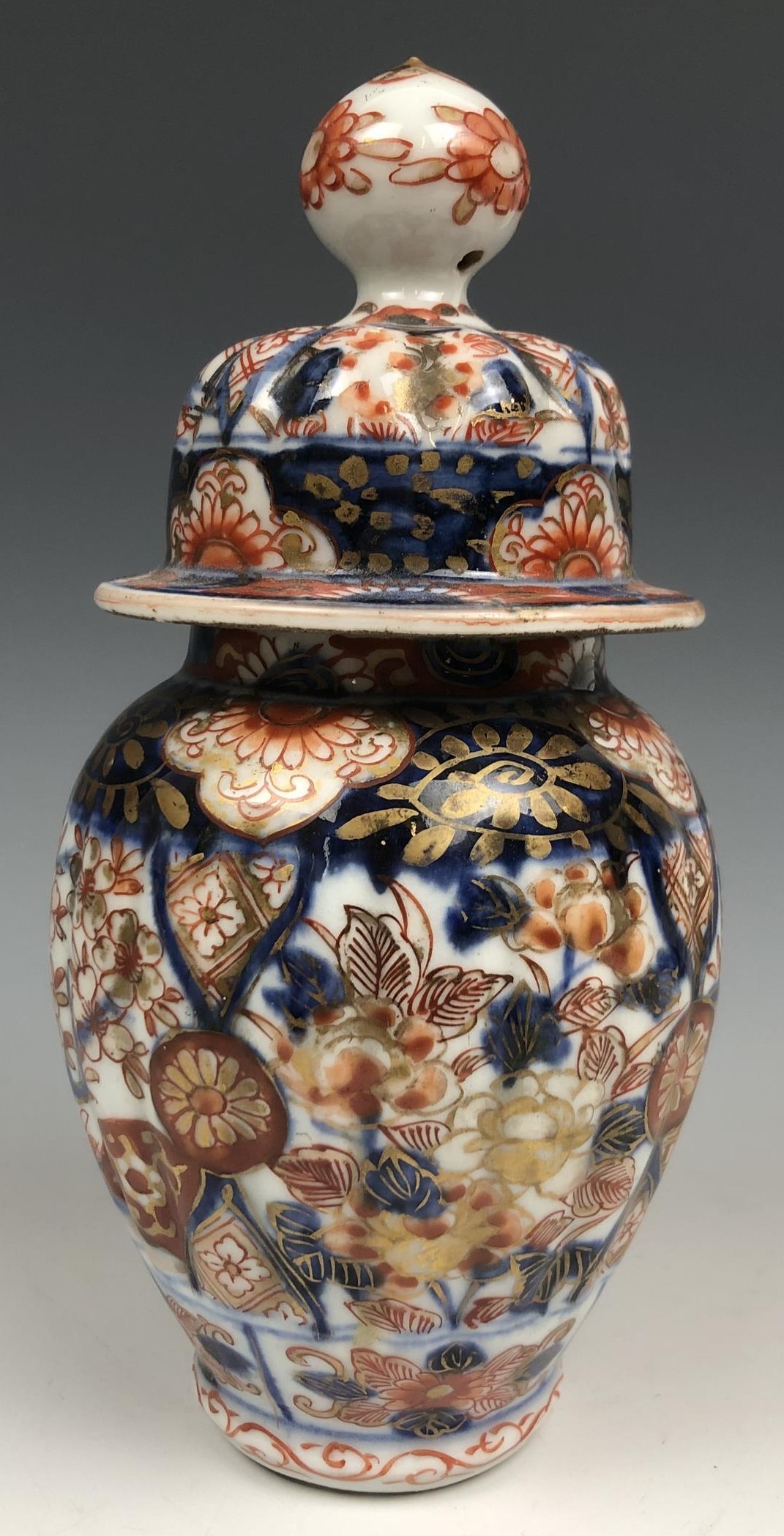 A Chinese blue and white vase, four character mark to base, 20 cm high, a blanc de chine figure, and - Image 7 of 26