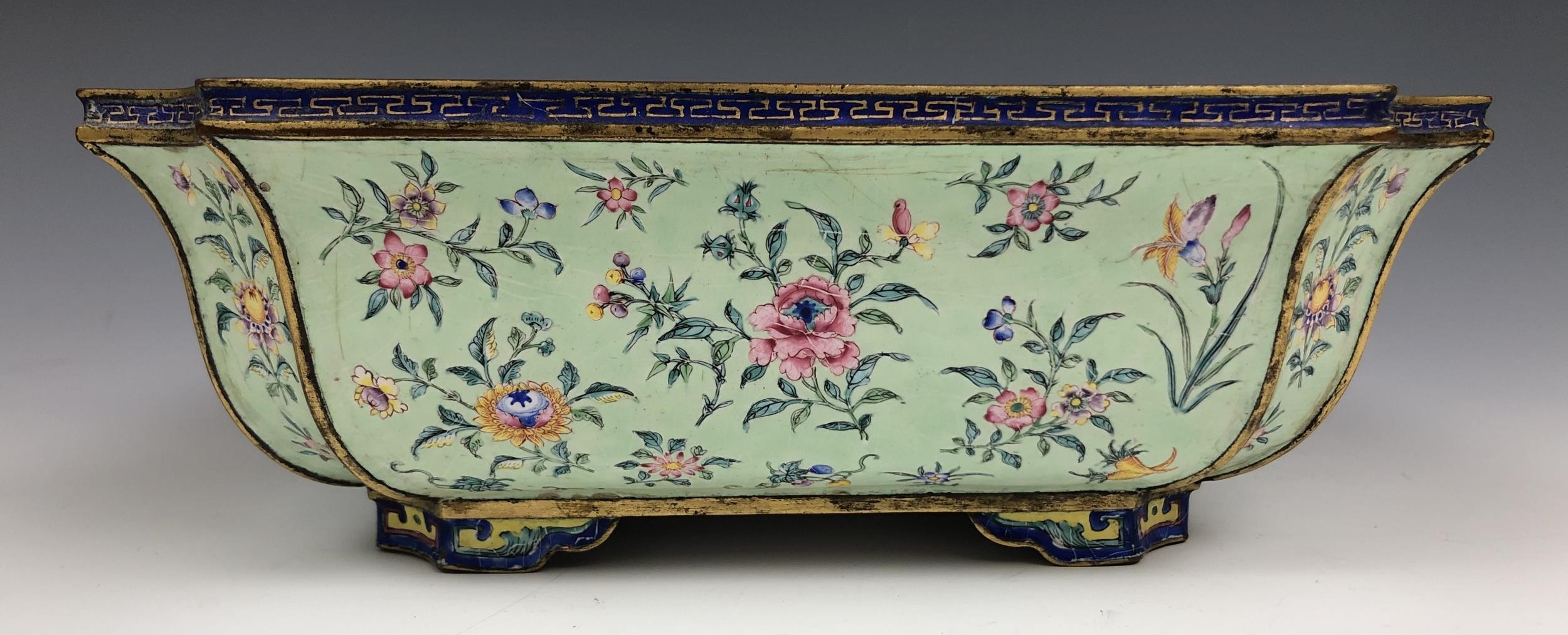 A pair of Chinese Canton enamel jardinieres, decorated flowers on a pale green ground, 19.5 cm - Image 2 of 6