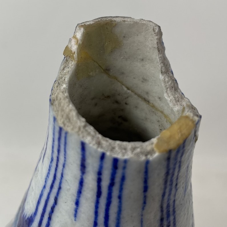 An Isnik blue ground vase and cover, 37 cm high with large losses and restored - Image 4 of 7