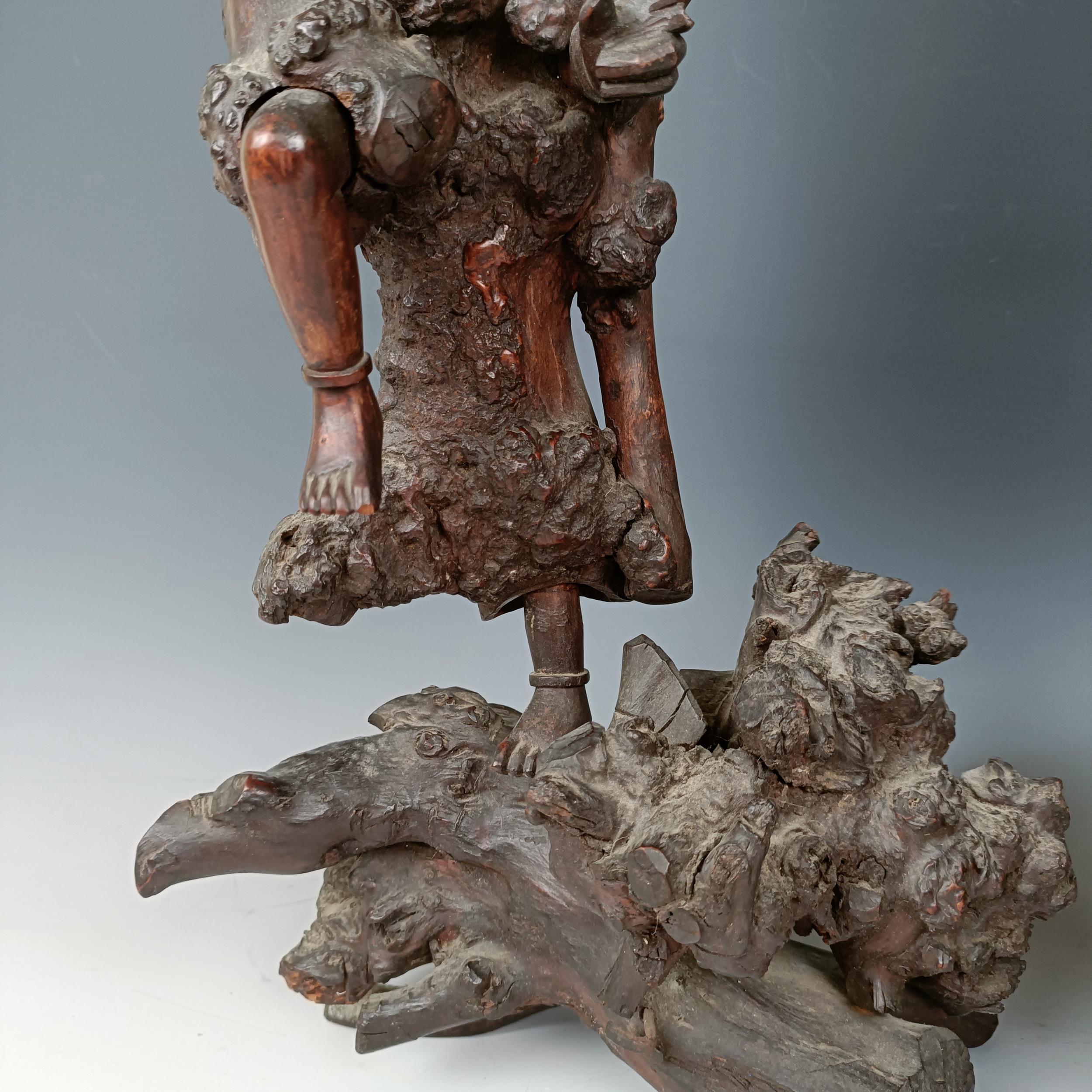 A pair of Chinese bamboo root carvings, of two figures, 47 cm high - Image 10 of 14