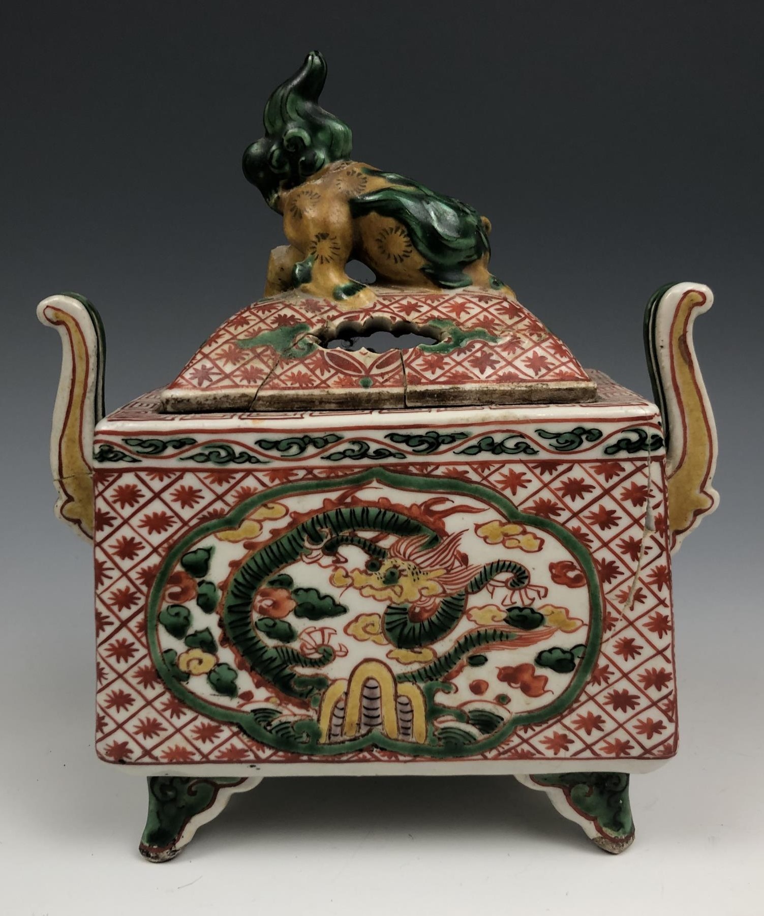 A pair of Chinese two handled censers and covers, decorated dragons, 17 cm high (2) some damage - Image 4 of 11