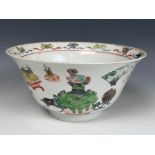 A Chinese famille verte Hundred Antiquities porcelain bowl, probaby Kangxi period, blue double