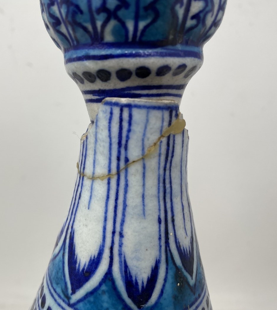 An Isnik blue ground vase and cover, 37 cm high with large losses and restored - Image 3 of 7