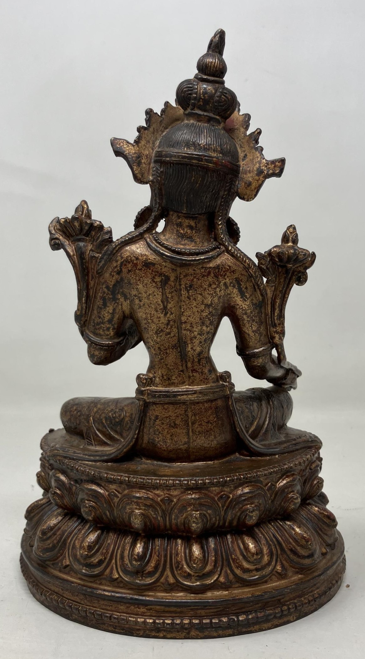 A gilt bronze Buddha, 22 cm high - Image 2 of 3