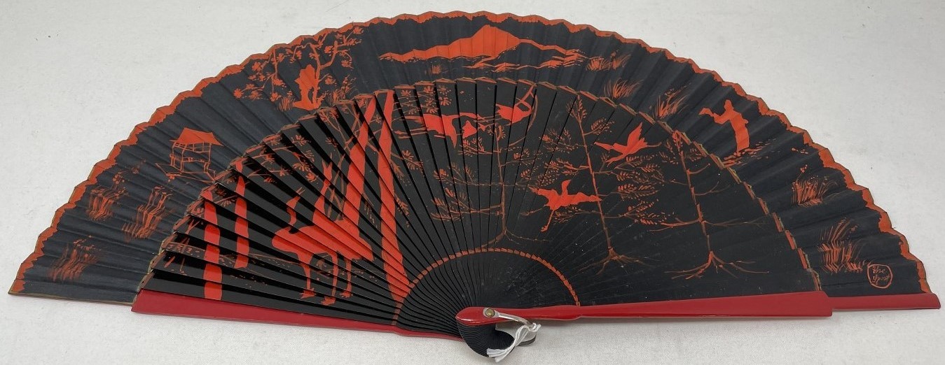 A carved ebony fan, lace painted flowers, 36 cm, and five other fans  (6) - Image 6 of 11