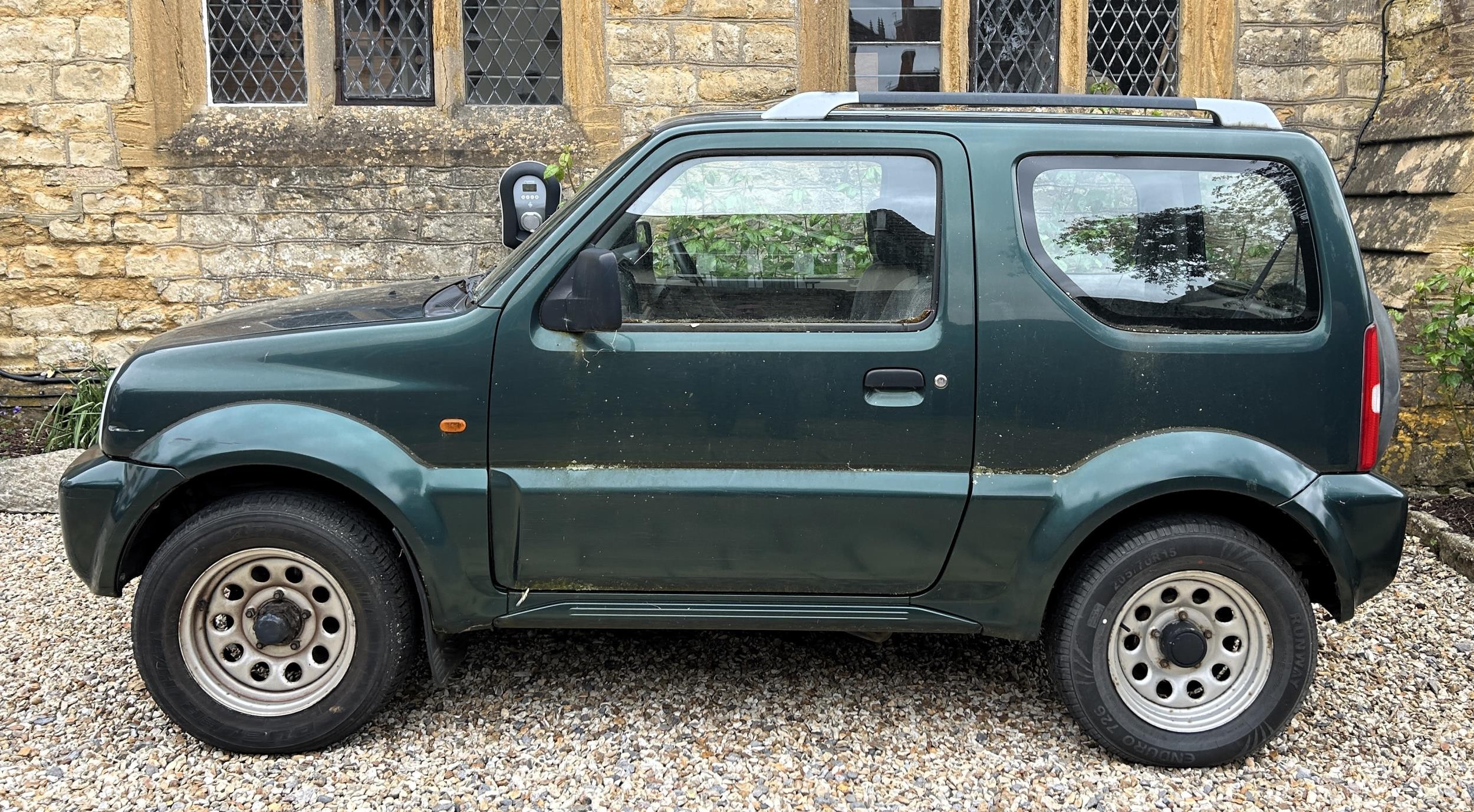 On Instructions of the Executors: A 1999 Suzuki Jimny JLX, registration number V995 JAF, chassis - Image 3 of 13