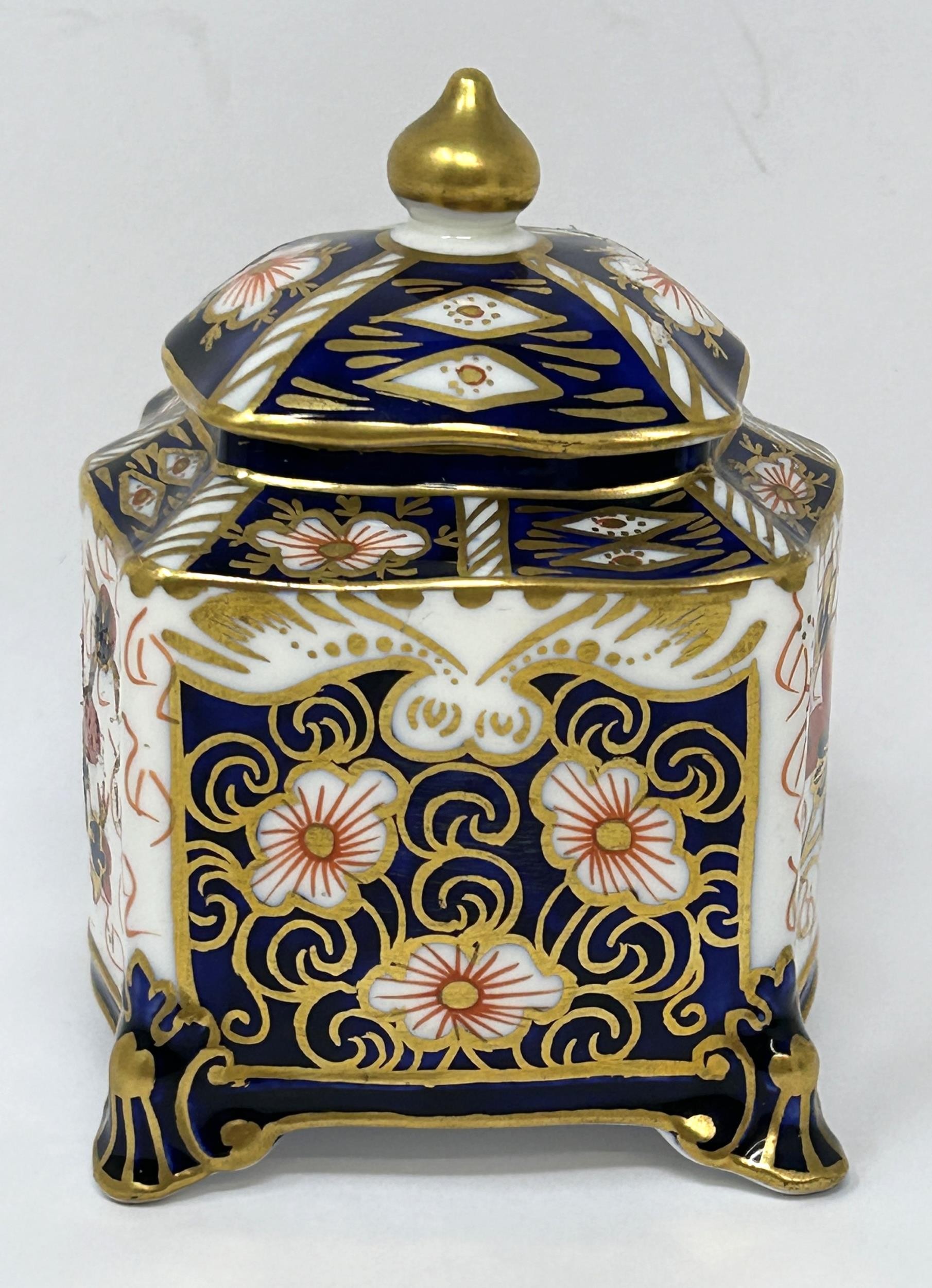 A Royal Crown Derby Imari pattern caddy, retail mark for Tiffany & Co, 8 cm high - Image 3 of 5