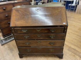 A mahogany bureau, 92 cm wide