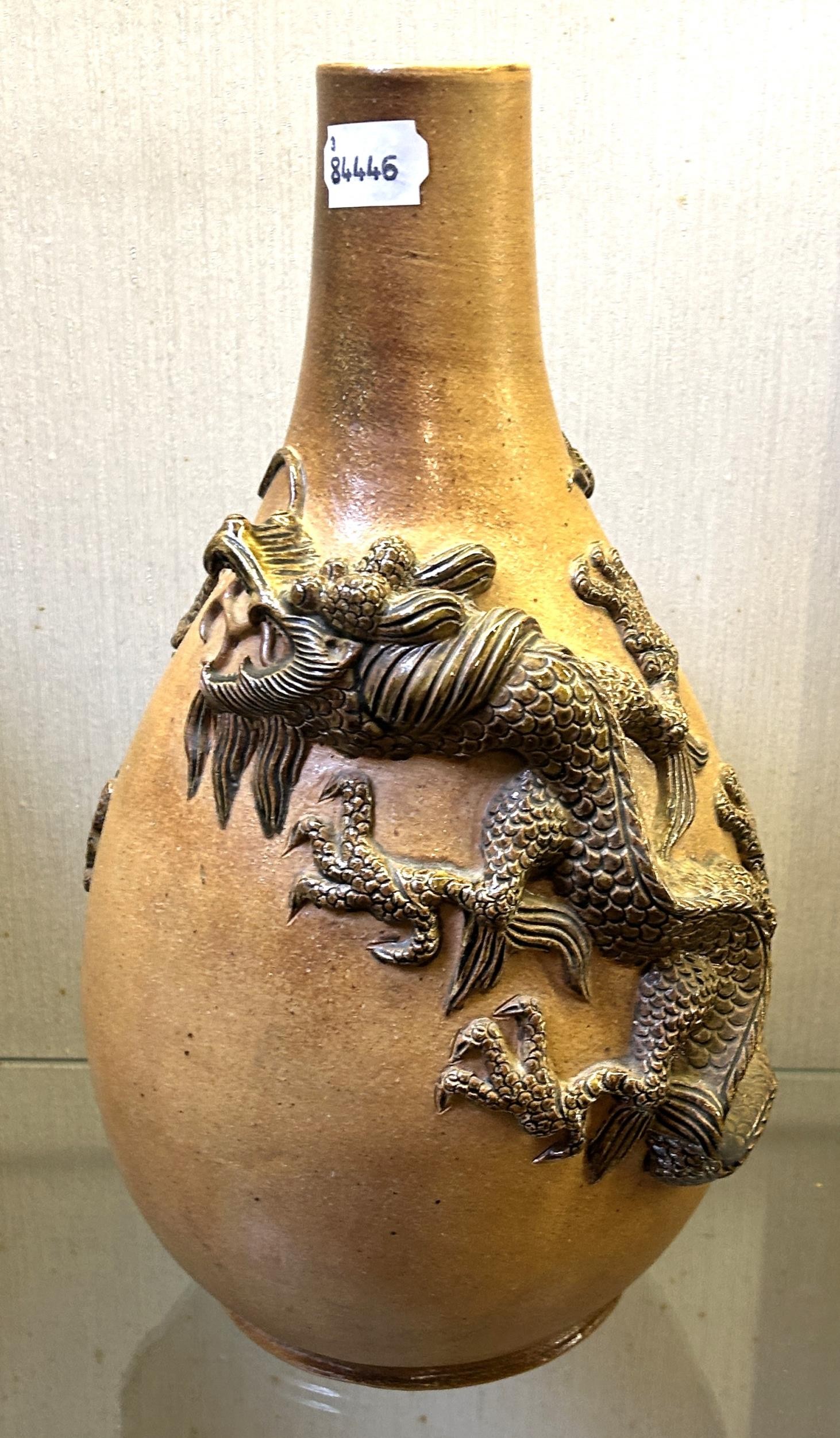 A Chinese stoneware vase, decorated dragons, 38 cm high - Image 3 of 4