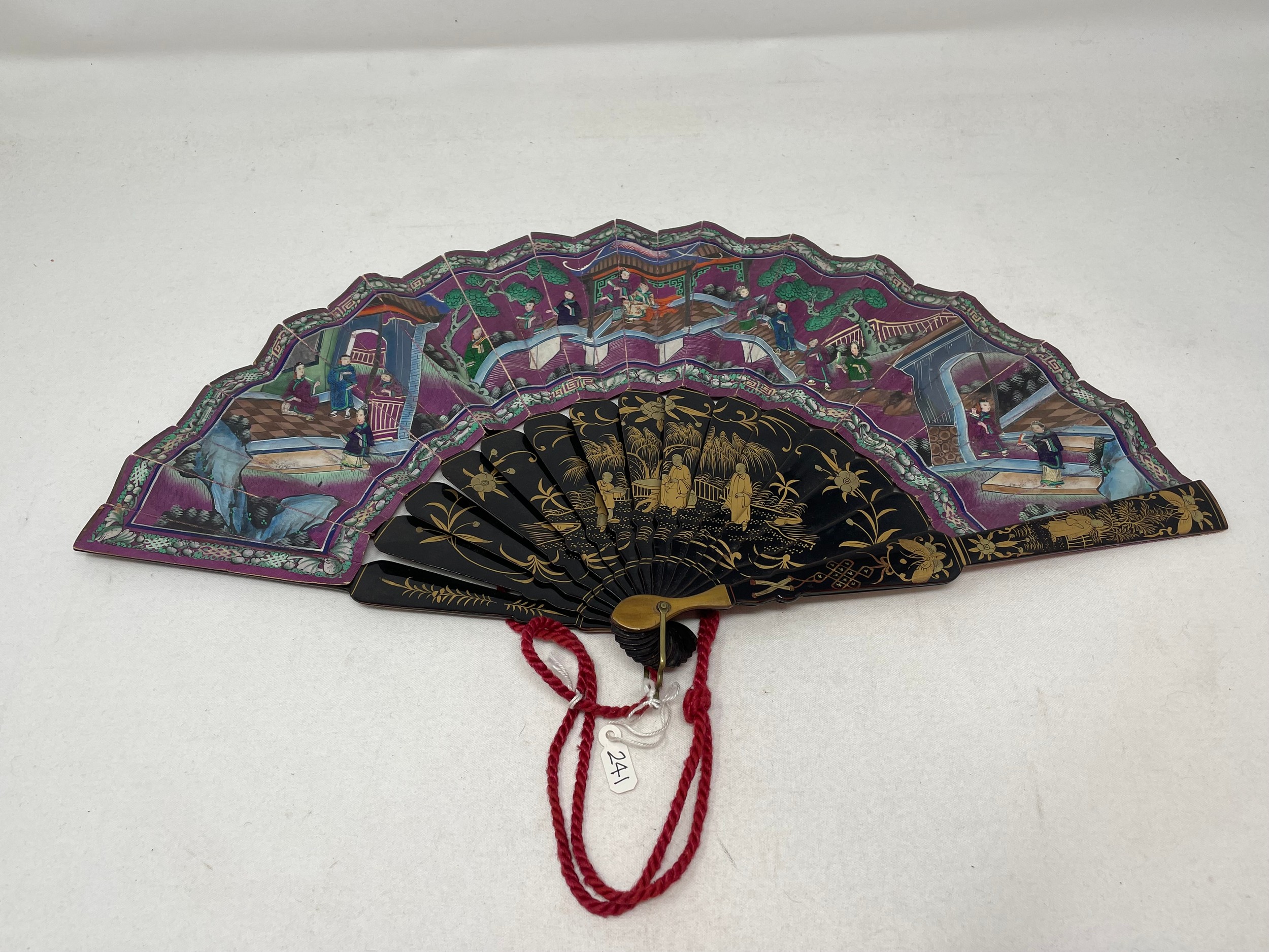 A lacquered fan, decorated figures, with the paper painted birds and flowers, 10 cm, and four - Image 6 of 11