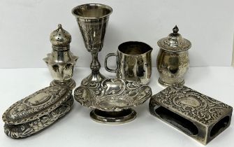 A George V silver pepper, a cream jug, and other items, various dates and marks, all in 6.6 ozt (7)