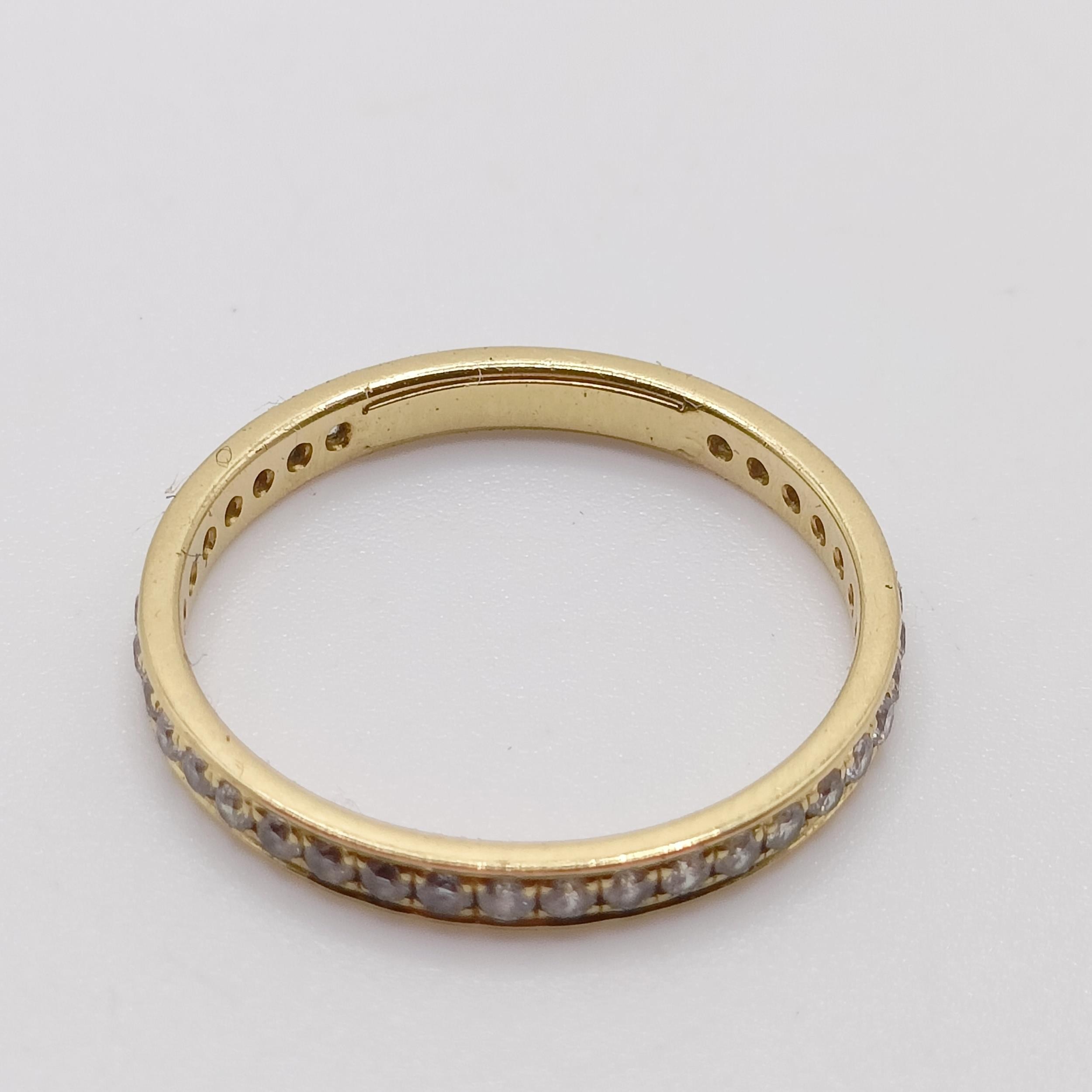 An 18ct gold and diamond ring, ring size L - Image 3 of 7