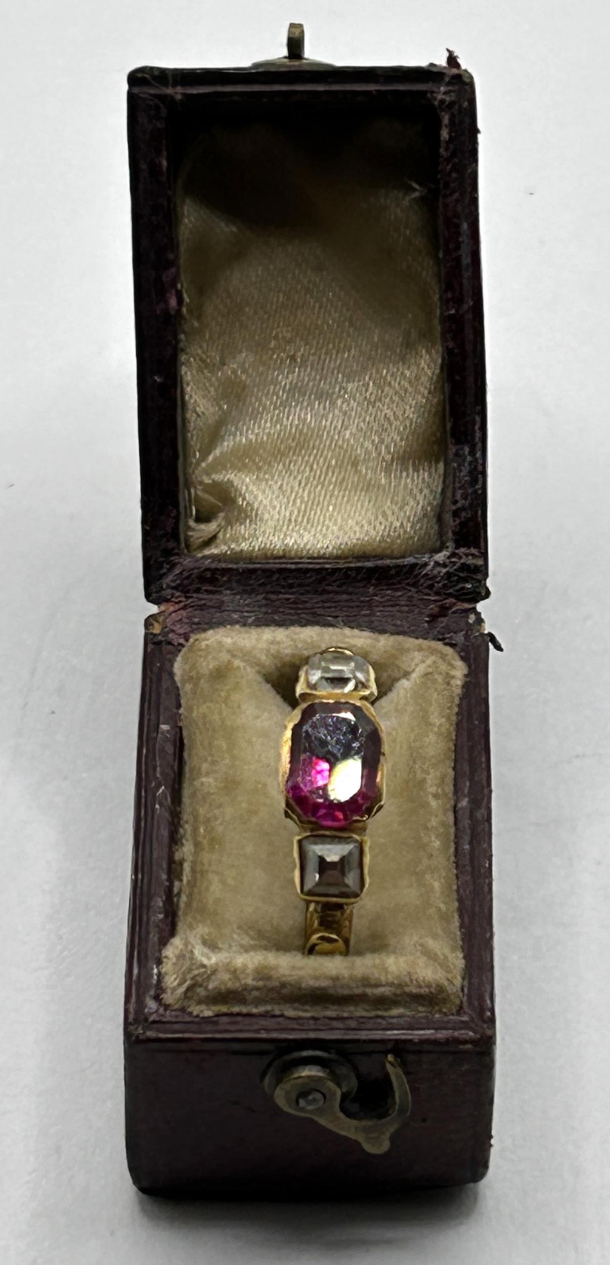 A 19th century red stone, possibly spinnel and diamond ring, in a vintage jewellery box Ring out - Image 2 of 4