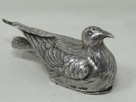 A novelty Dutch silver box, in the form of a game bird, import marks for 1910, 2.1 ozt