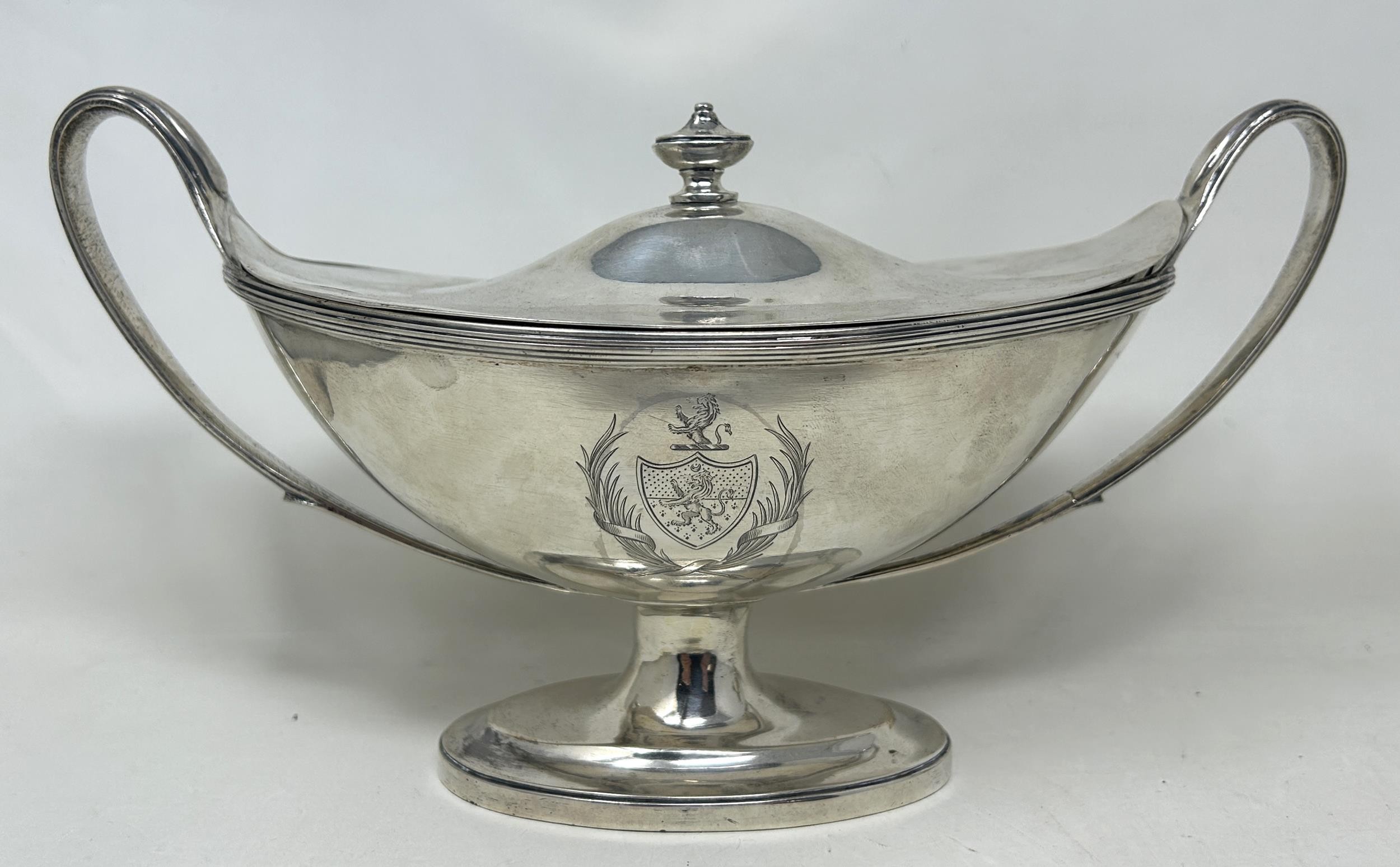 A pair of George III silver tureens and covers, of navette form, London 1791, 36.9 ozt (2) - Image 3 of 12