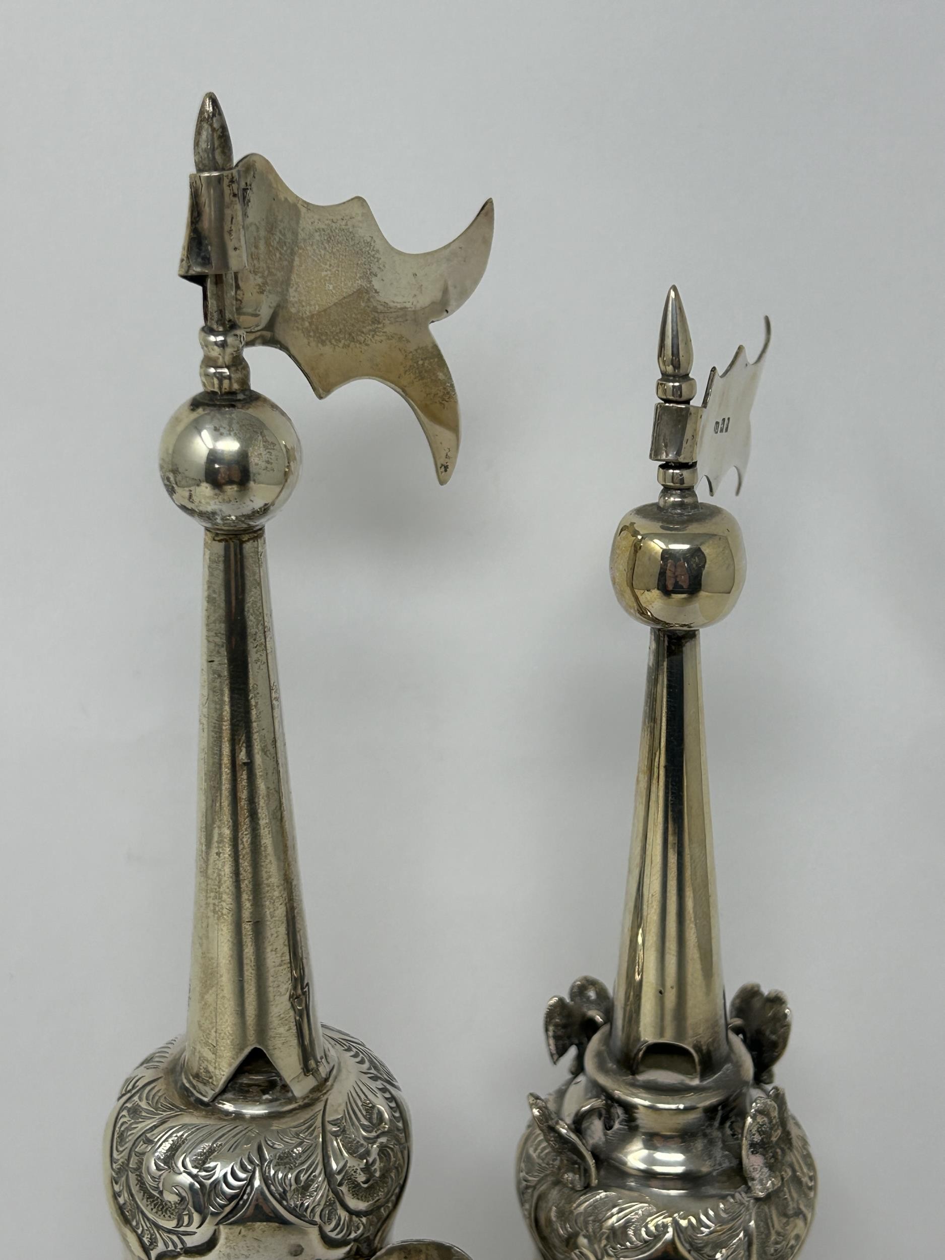 A pair of George V silver incense burners with bells, London 1935, 8.2 ozt (2) - Bild 6 aus 6