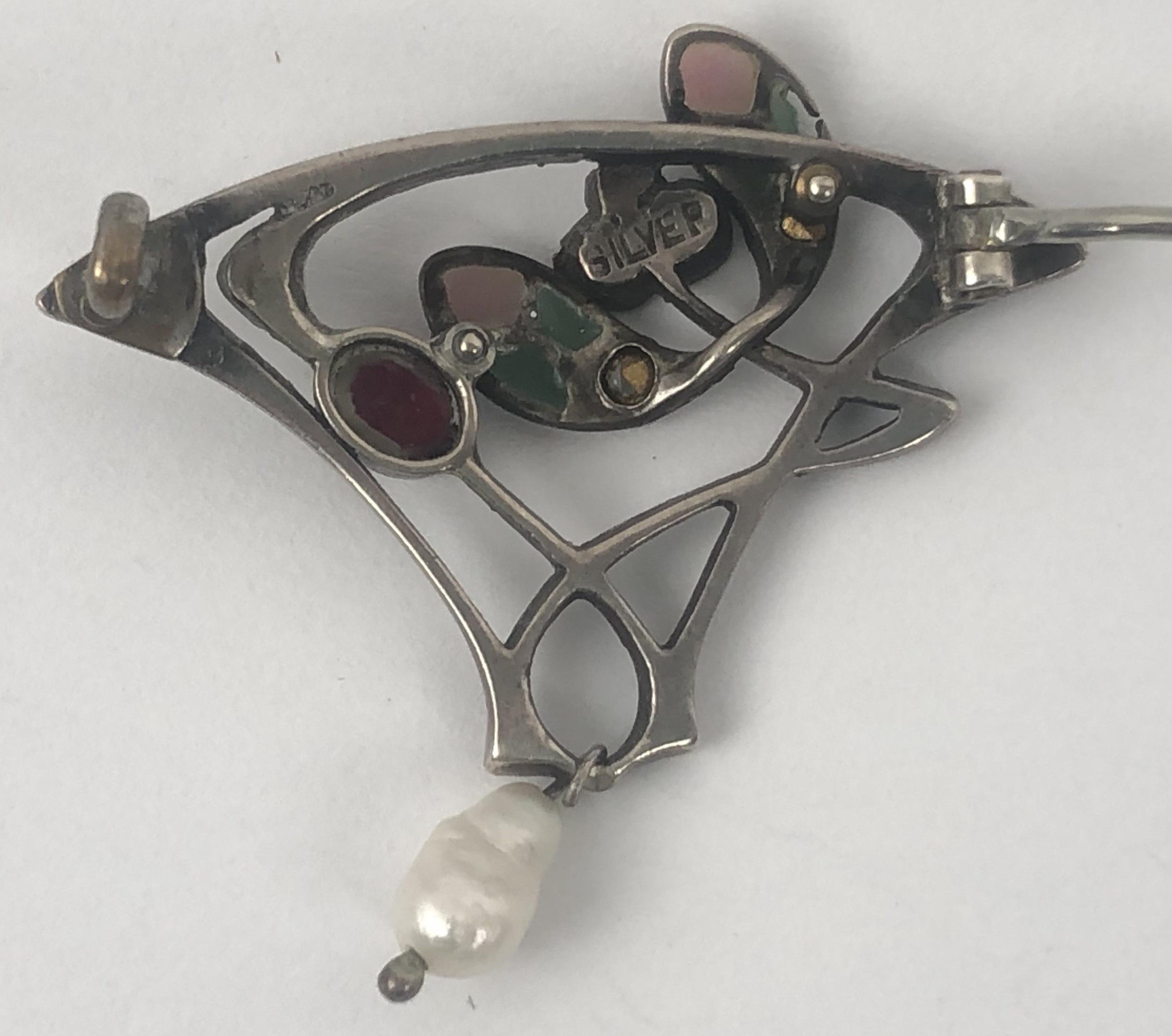 An Art Nouveau style silver and paste set brooch, and an Art Nouveau style silver and shell necklace - Image 3 of 8