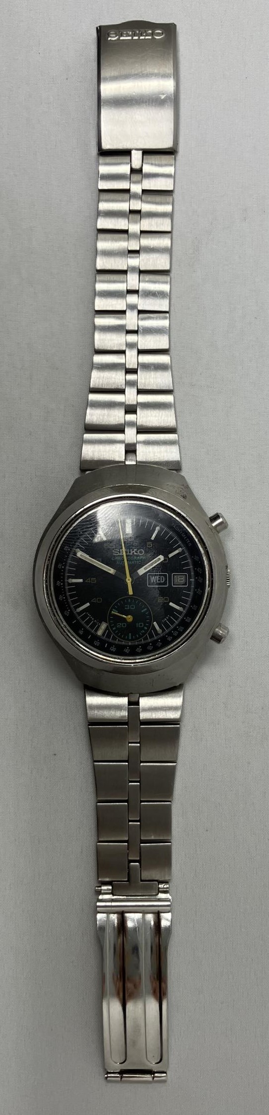 A gentleman's stainless steel Seiko Automatic Chronograph wristwatch - Image 2 of 2
