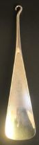 A George V silver shoehorn, London 1913, 2.29 ozt