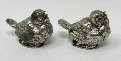 A pair of Continental silver coloured metal novelty salts, in the form of chicks, 60.8 g (2)
