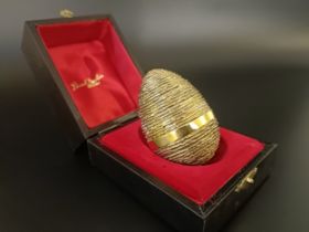 A silver gilt Easter egg, by Stuart Devlin, No 35, London 1977, 5.35 ozt, cased overall condition