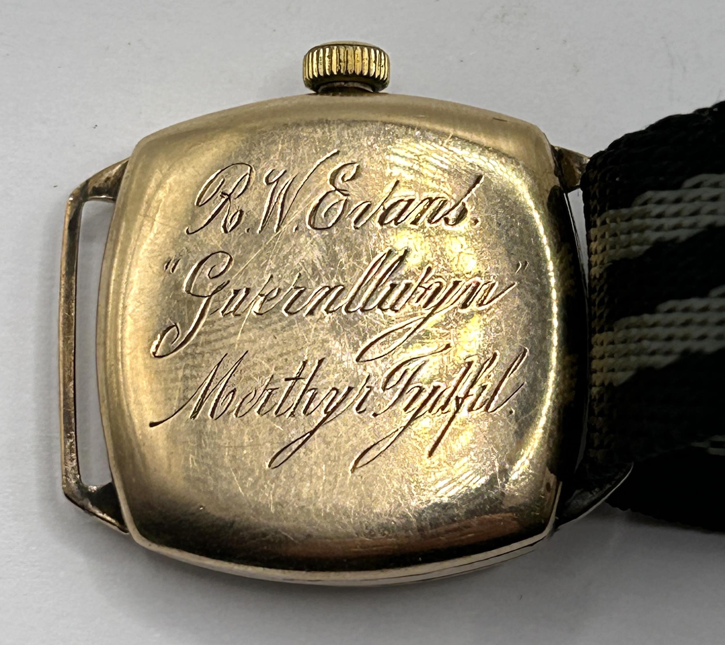 A gentleman's 9ct gold Waltham wristwatch, on a modern strap - Image 4 of 4