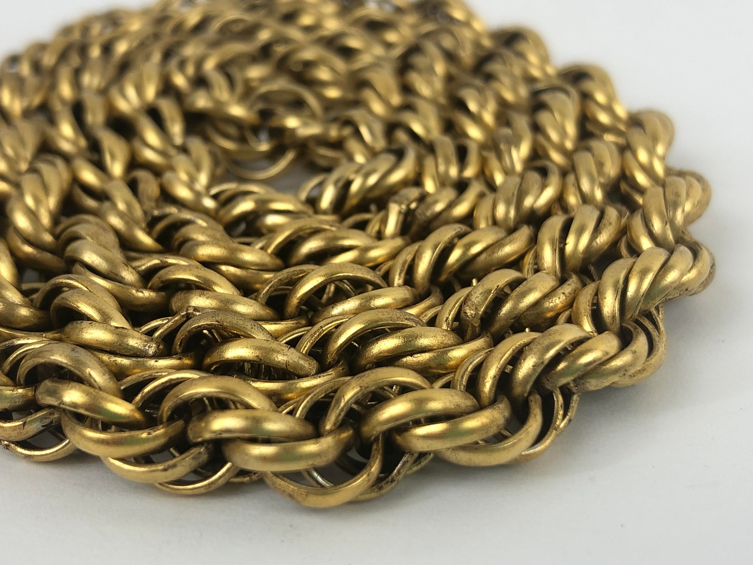 A 19th century guard chain Approx. length: 79.5 cm Weight: 79 g all in no visible marks, untested - Image 2 of 4