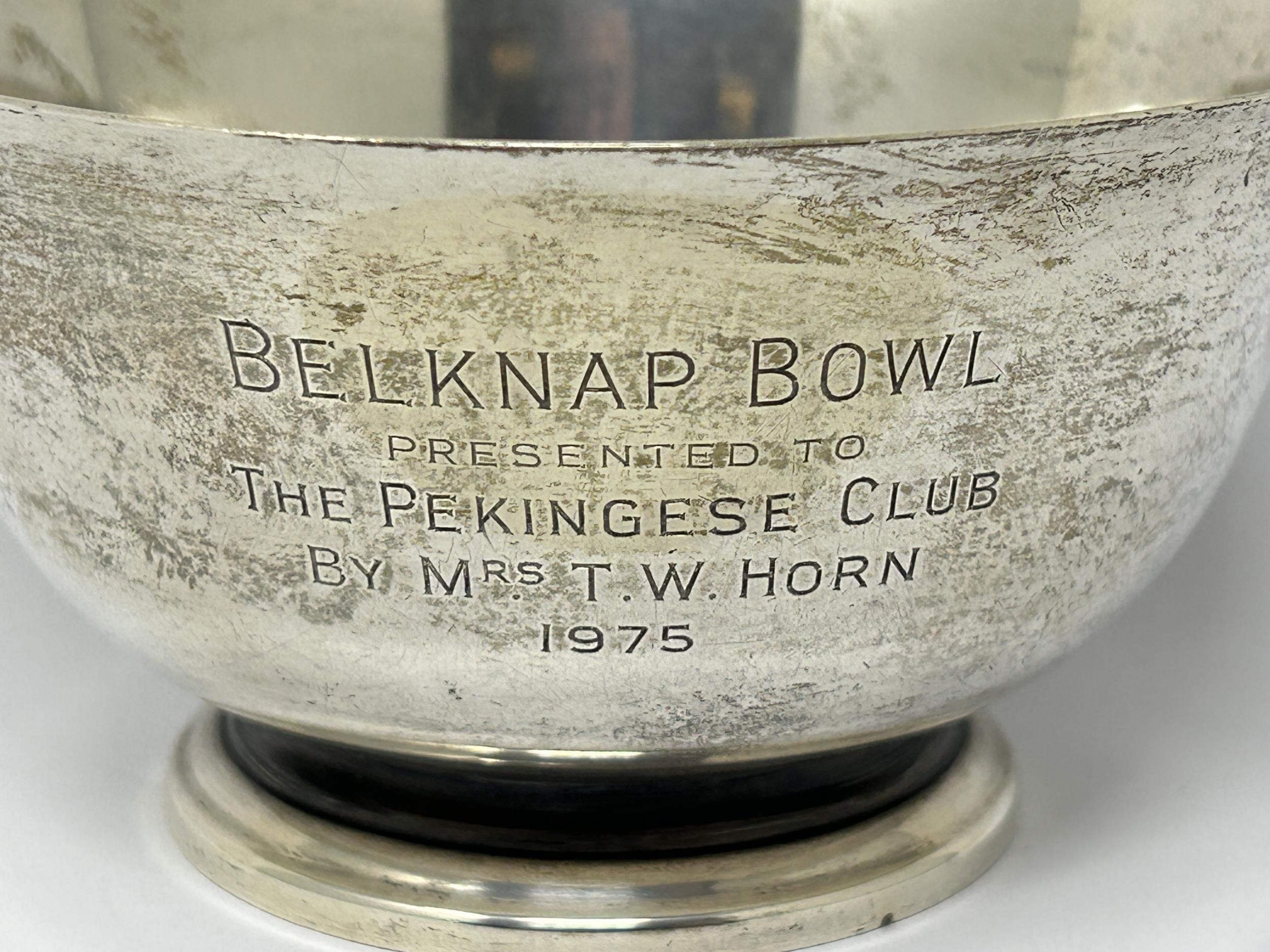 A sterling silver sugar bowl, with a presentation inscription dated 1975 4.1 ozt - Image 2 of 6