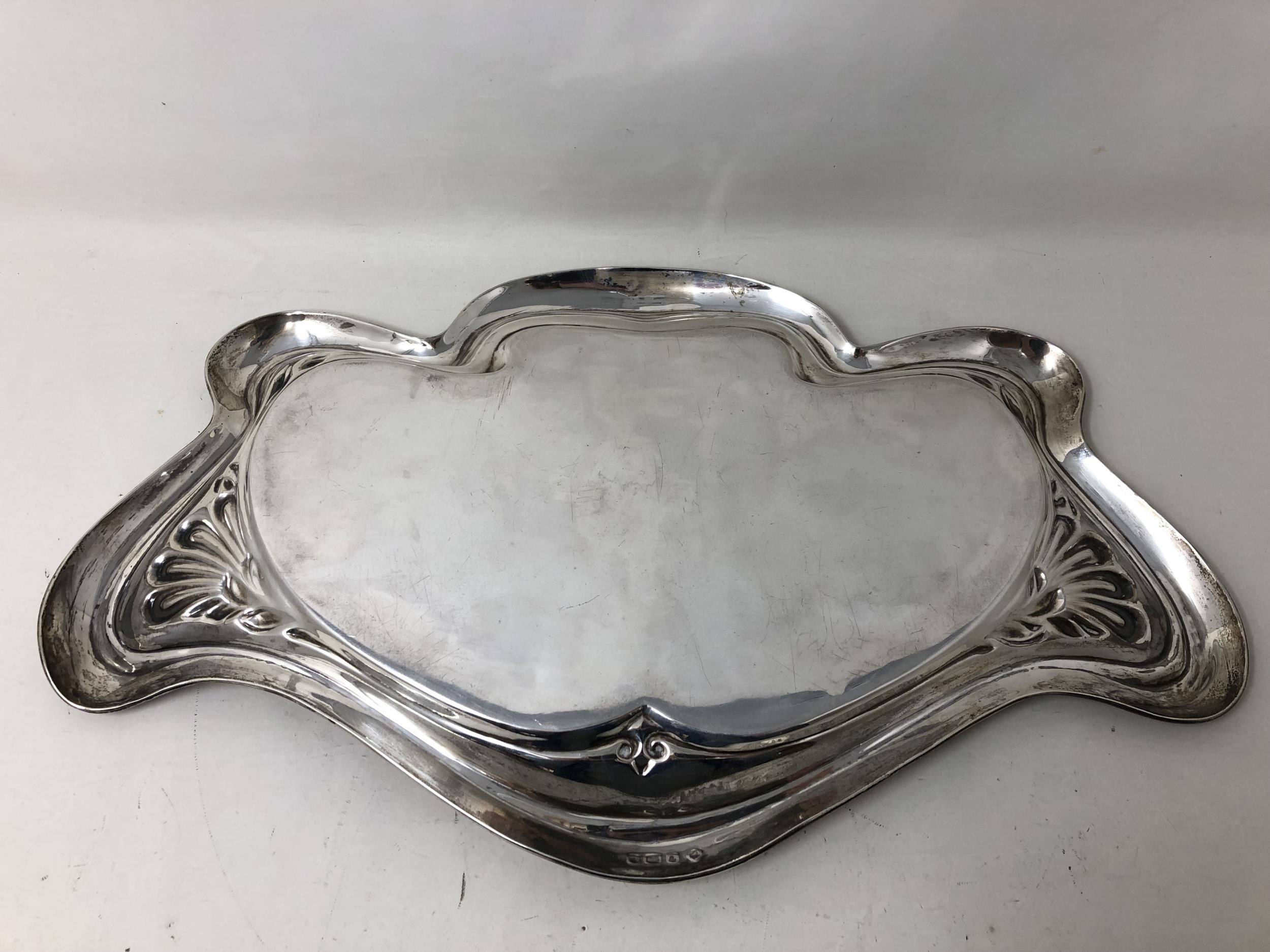 A George V silver dresing table tray, Birmingham 1907, 10.3 ozt - Image 3 of 4