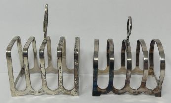 An Elizabeth II silver toast rack, Birmingham 1960, another, Birmingham 1937, 2.3 ozt (2)