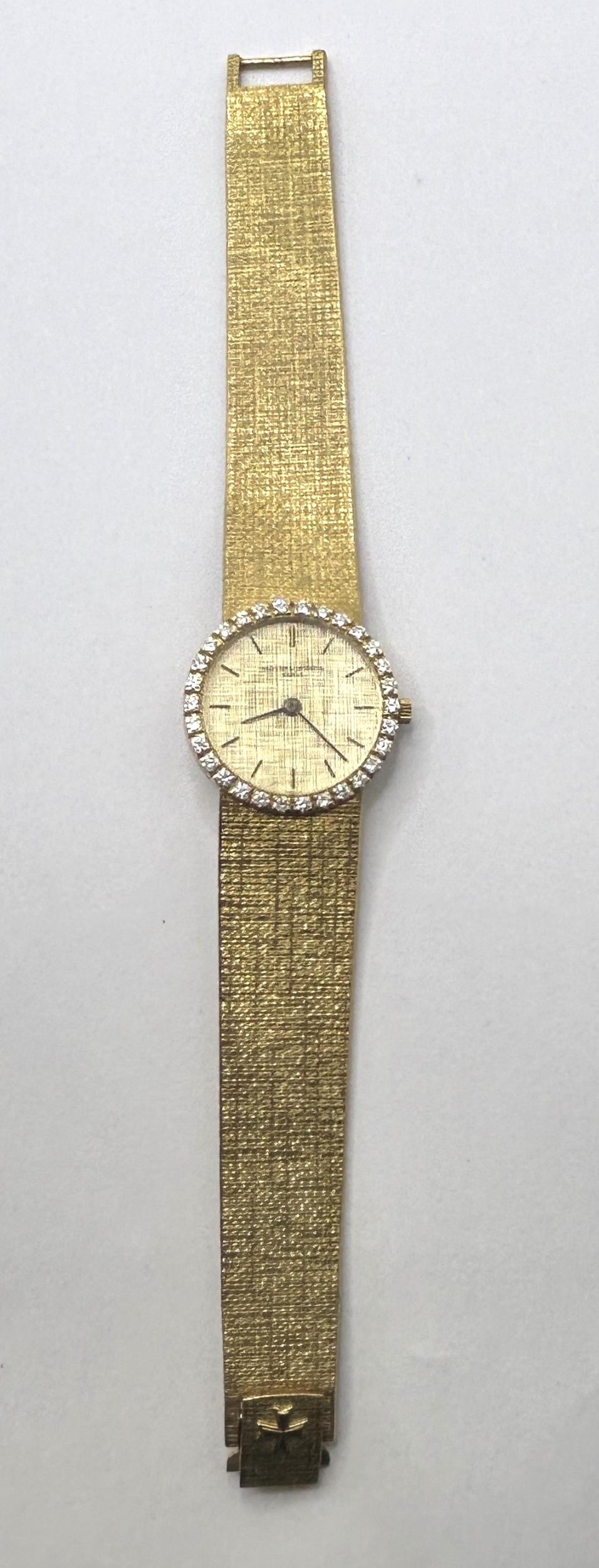 A ladies 18ct gold Vacheron & Constantin wristwatch, with a diamond bezel, all in 60 g - Image 2 of 4