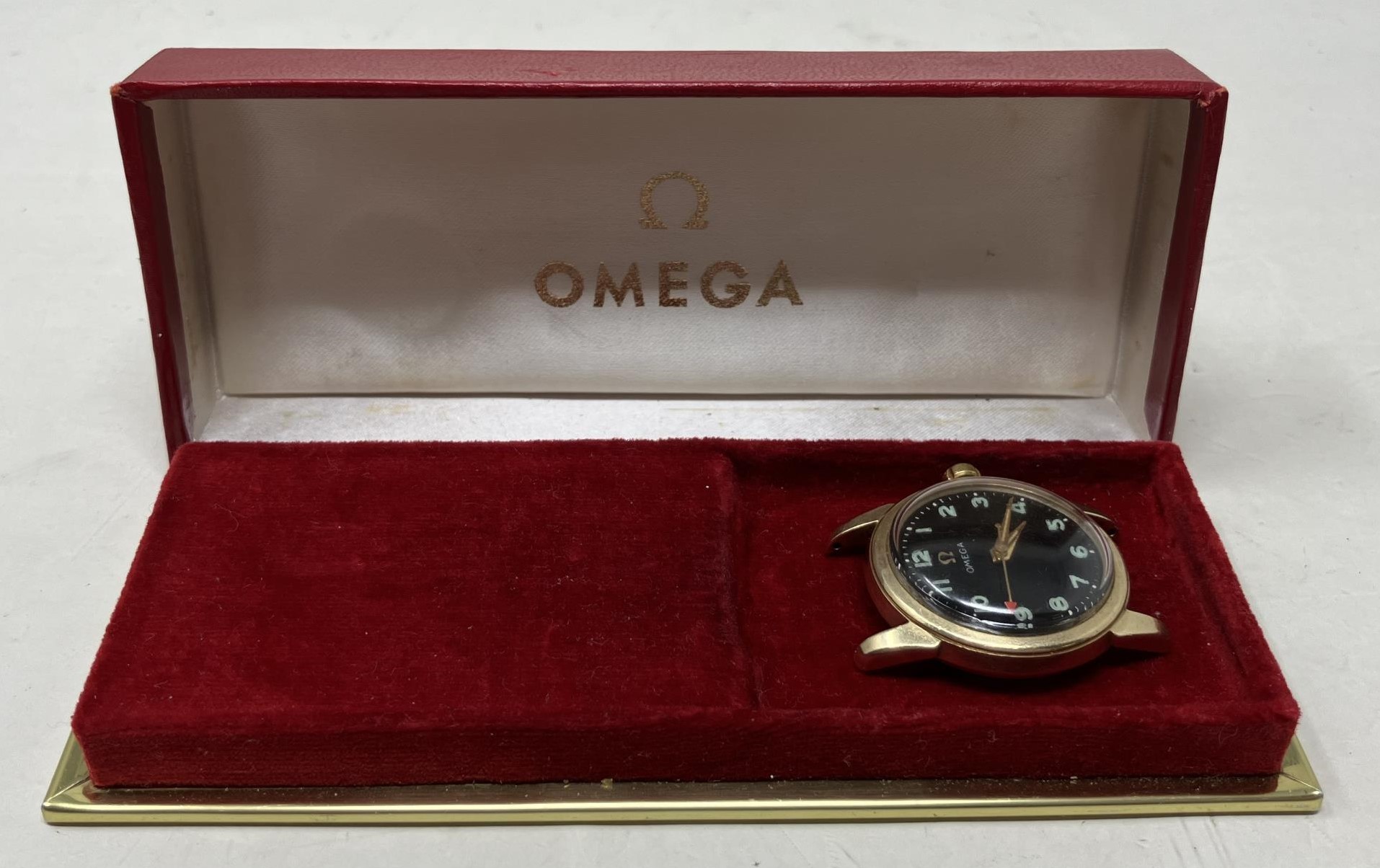 A gentleman's 14ct gold Omega wristwatch, lacking strap, in an associated Omega box - Image 2 of 3