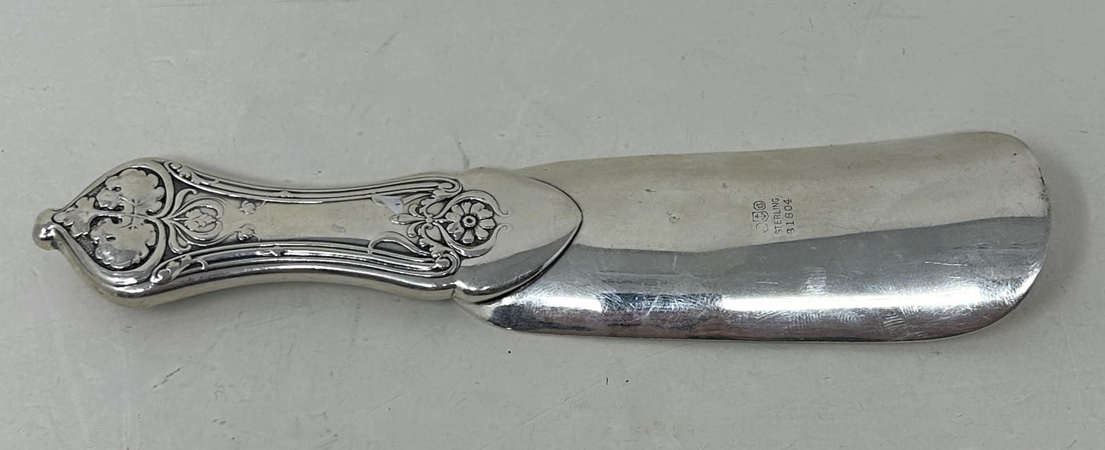 A sterling silver shoe horn, handle filled, 79 g all in - Image 2 of 3