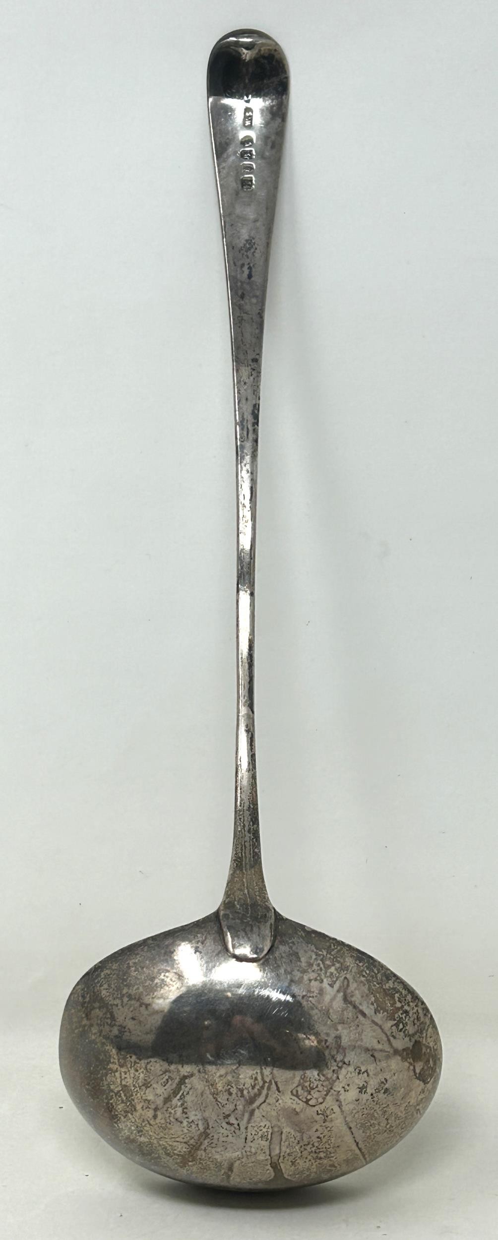 A George III silver Old English pattern punch ladle, London 1796, 5.8 ozt - Bild 3 aus 4