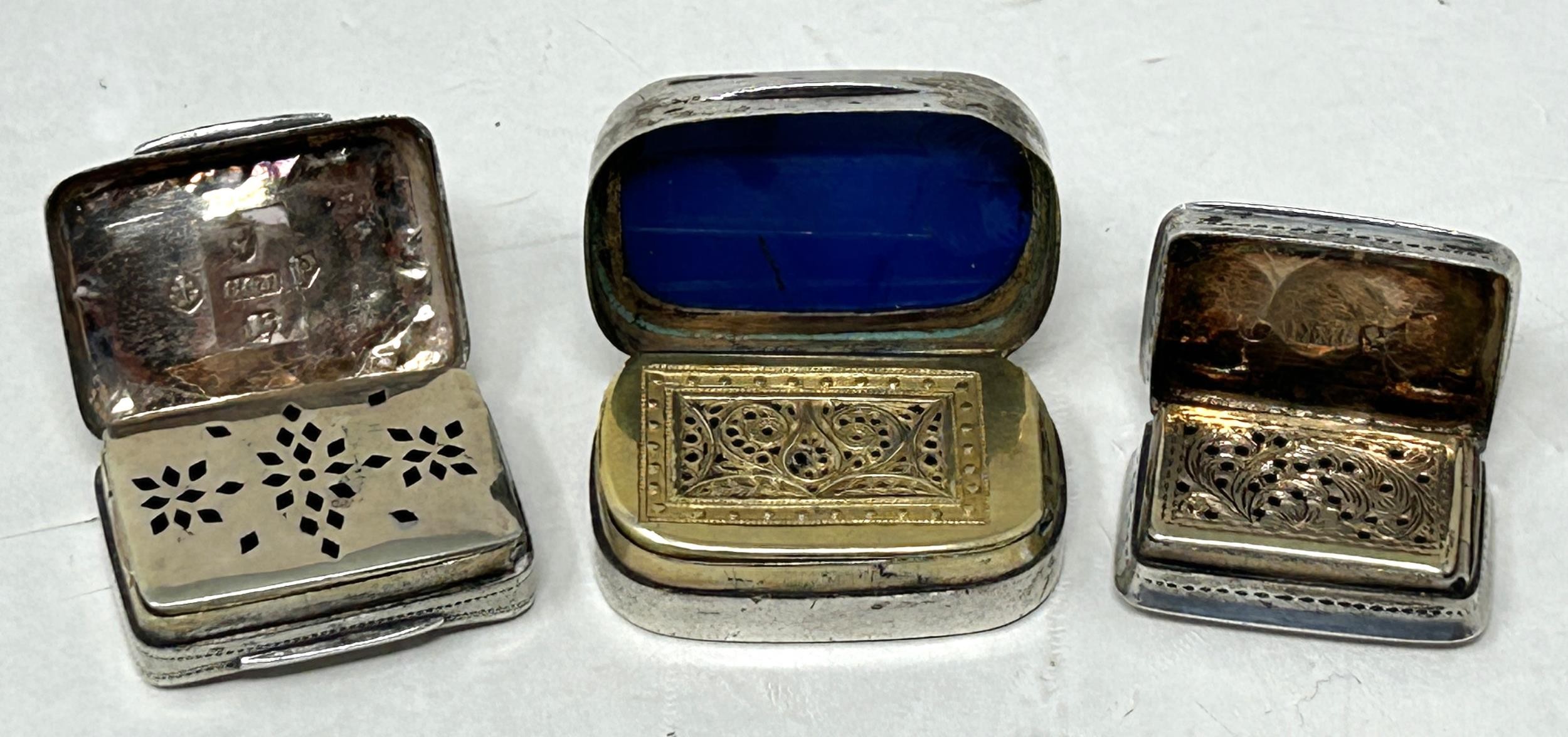 A 19th century silver vinaigrette, marks rubbed, another, and a silver and enamel vinaigrette (3) - Image 2 of 5