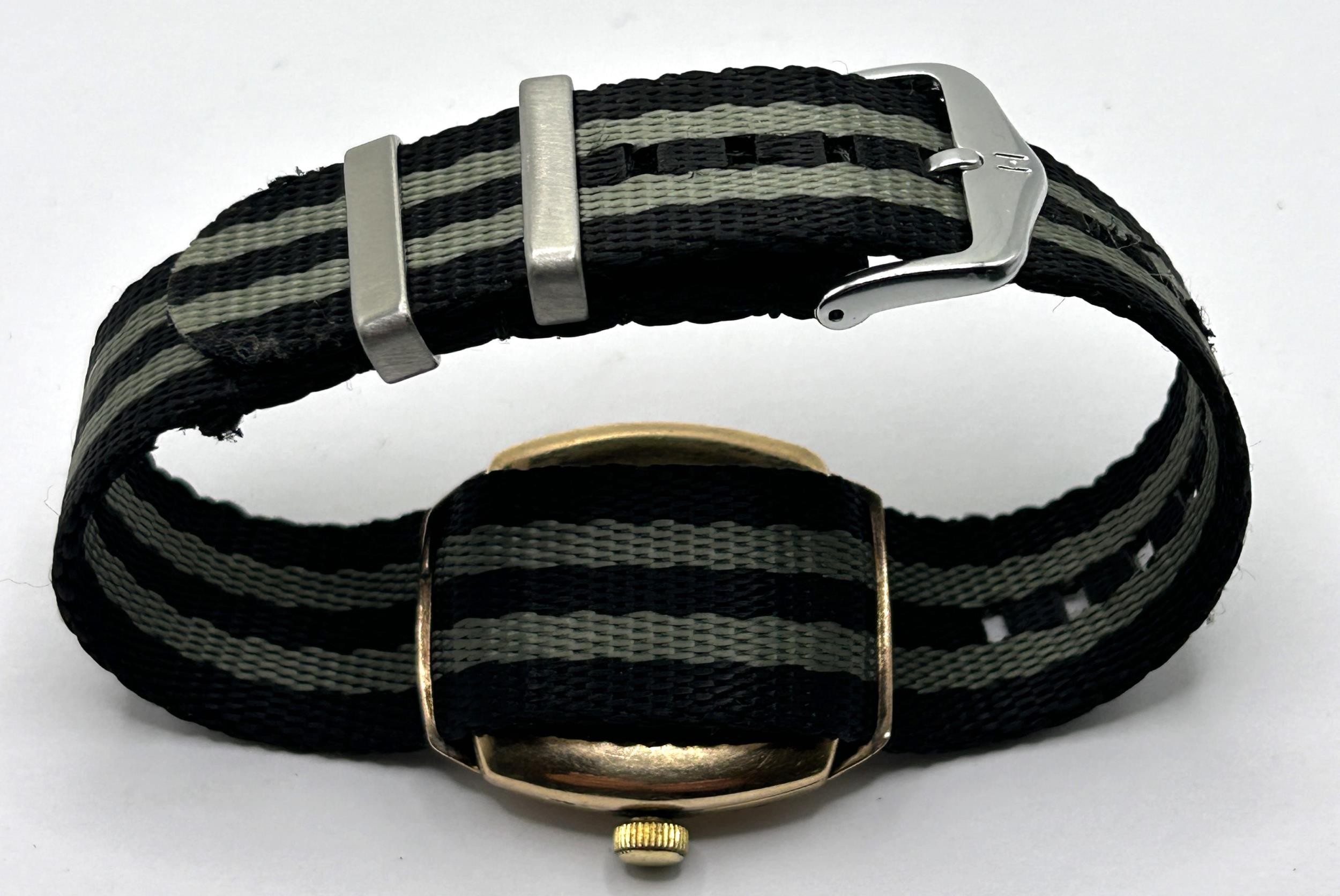 A gentleman's 9ct gold Waltham wristwatch, on a modern strap - Image 3 of 4
