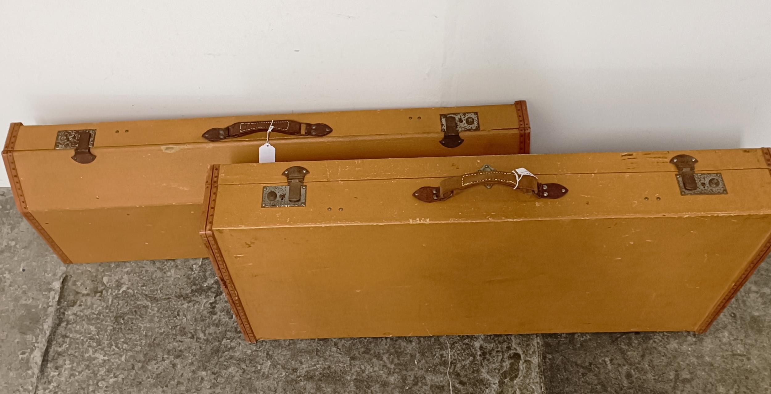 Two suitcases, understood to be suitable for a Mercedes-Benz SL190 (2)