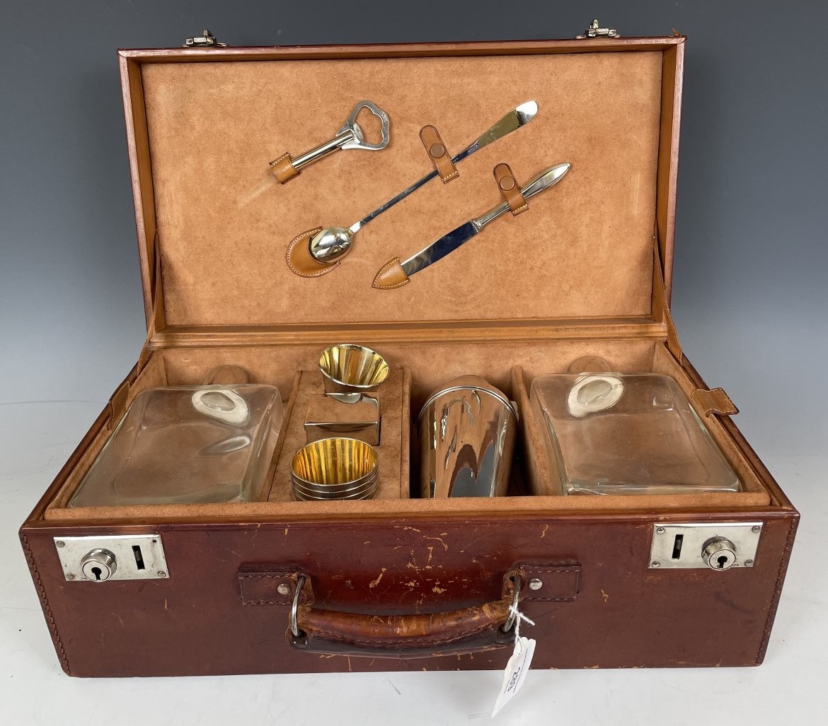 A rare German 1920s four person cocktail or drinks set, the leather case opens to reveal a fully - Image 2 of 11