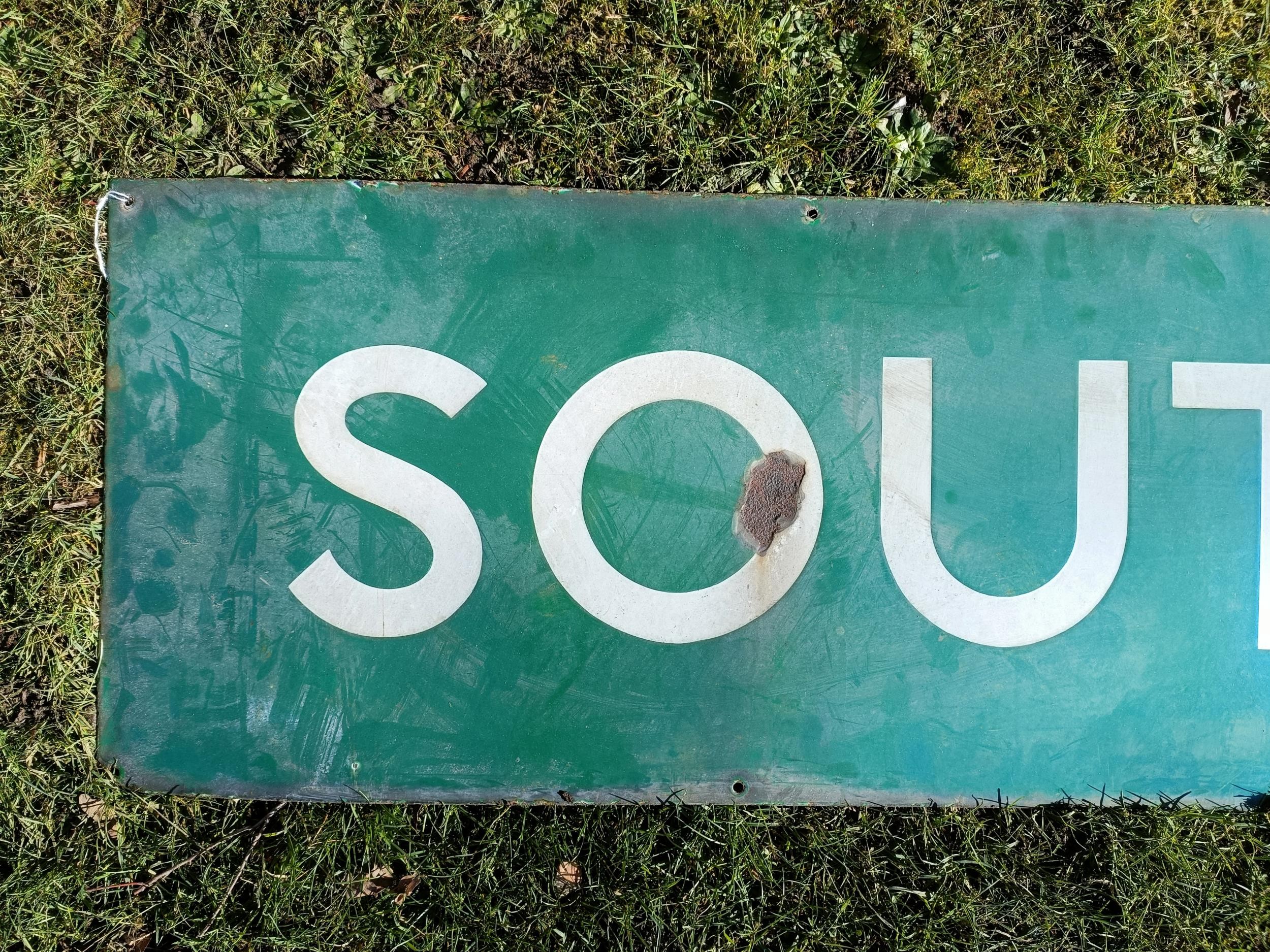 A Southampton Yard British Railways (Southern Region) green enamel station sign, in two pieces, - Bild 3 aus 14