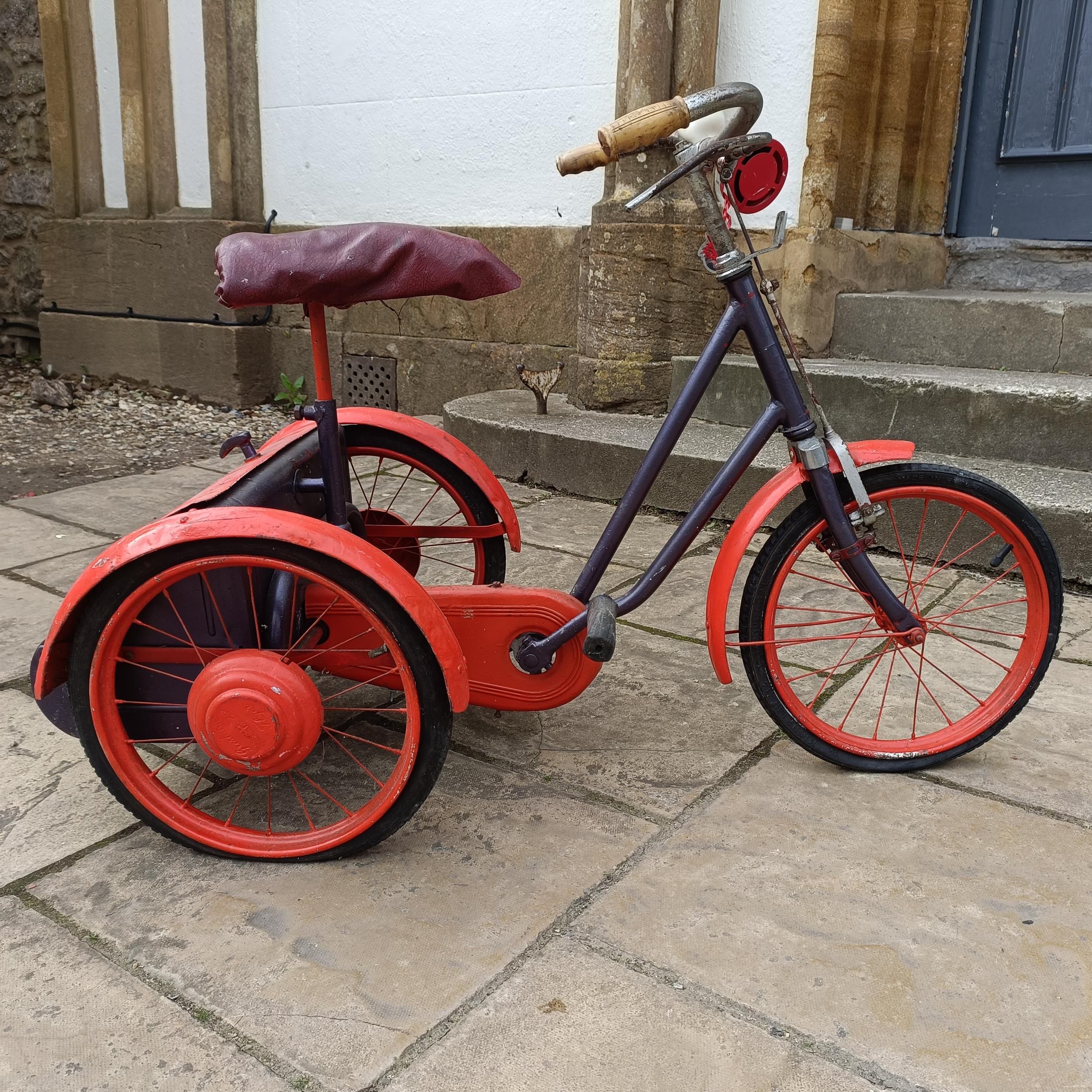 A child's vintage tricycle - Image 2 of 7