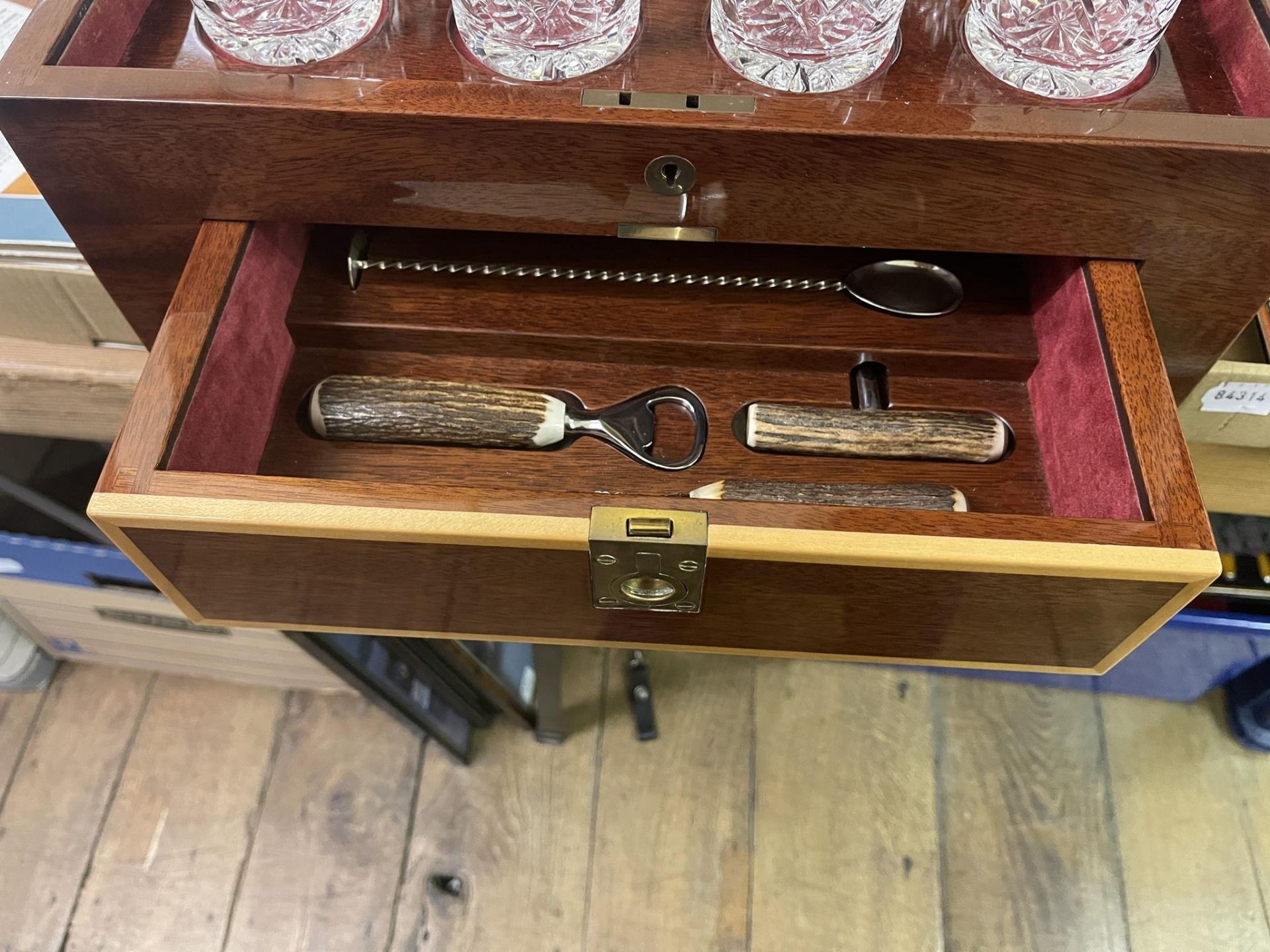 An impressive travelling cocktail set, for eight persons, with cut glass accessories, the mahogany - Image 5 of 6