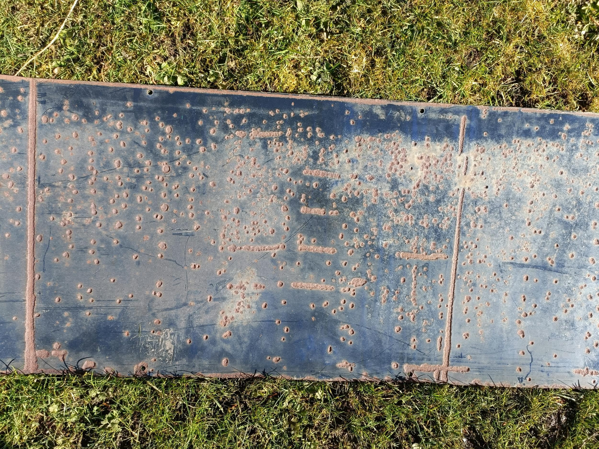 A Southampton Yard British Railways (Southern Region) green enamel station sign, in two pieces, - Bild 13 aus 14